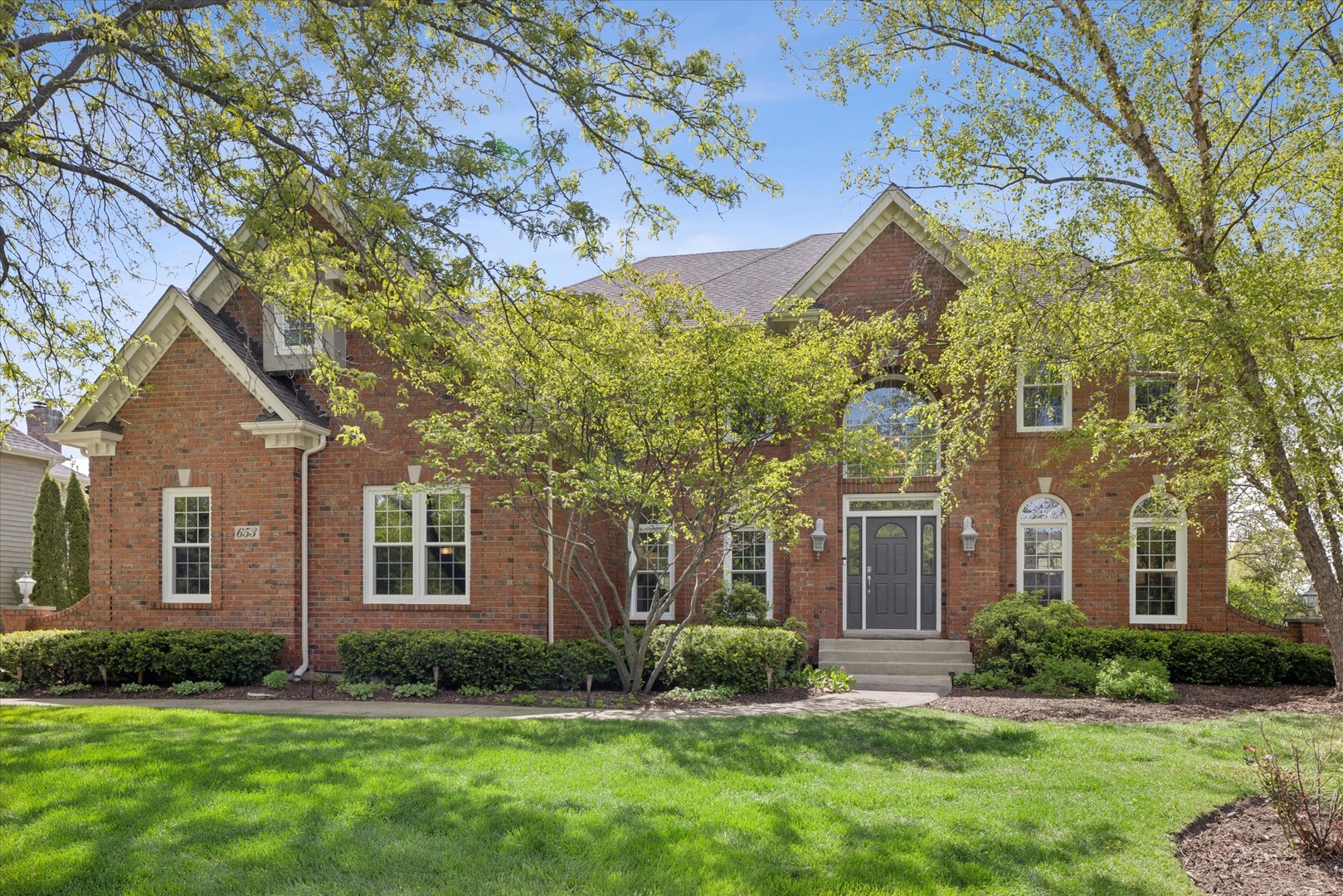 653 Limestone Drive, Batavia, IL 60510