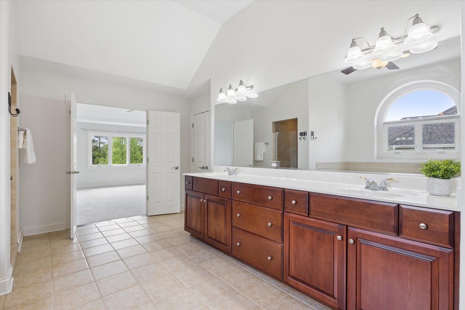 653 Limestone Drive, Batavia, IL 60510