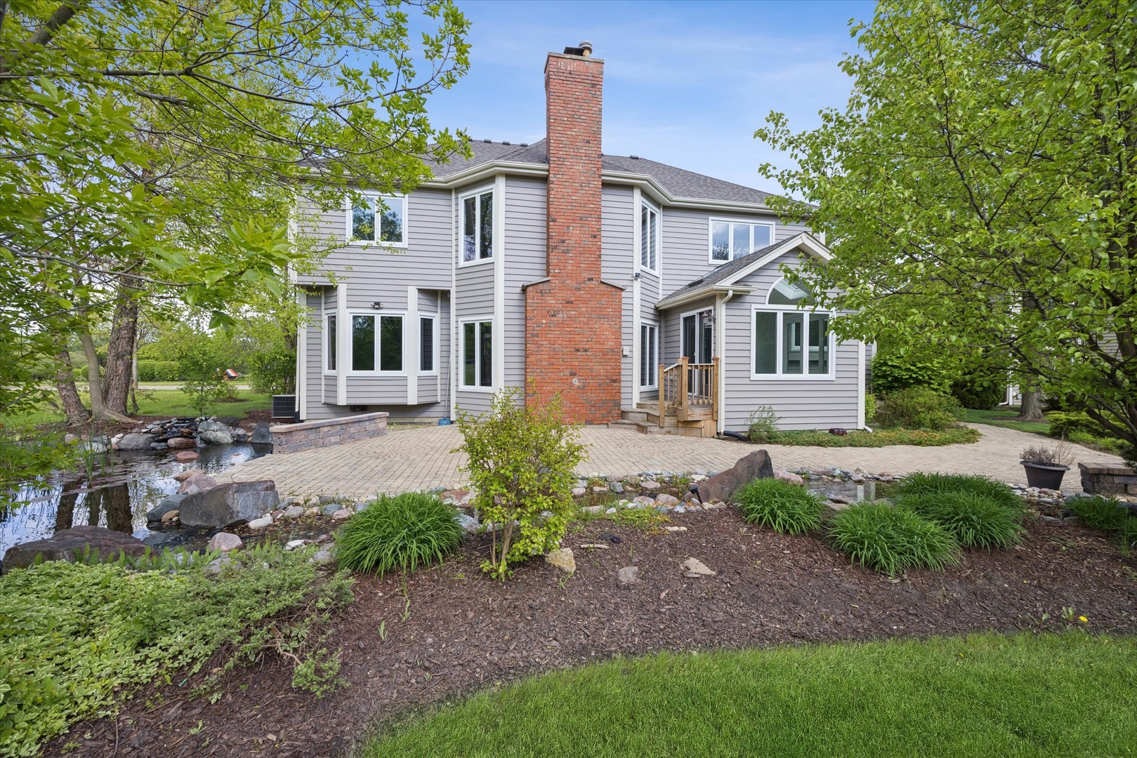 653 Limestone Drive, Batavia, IL 60510