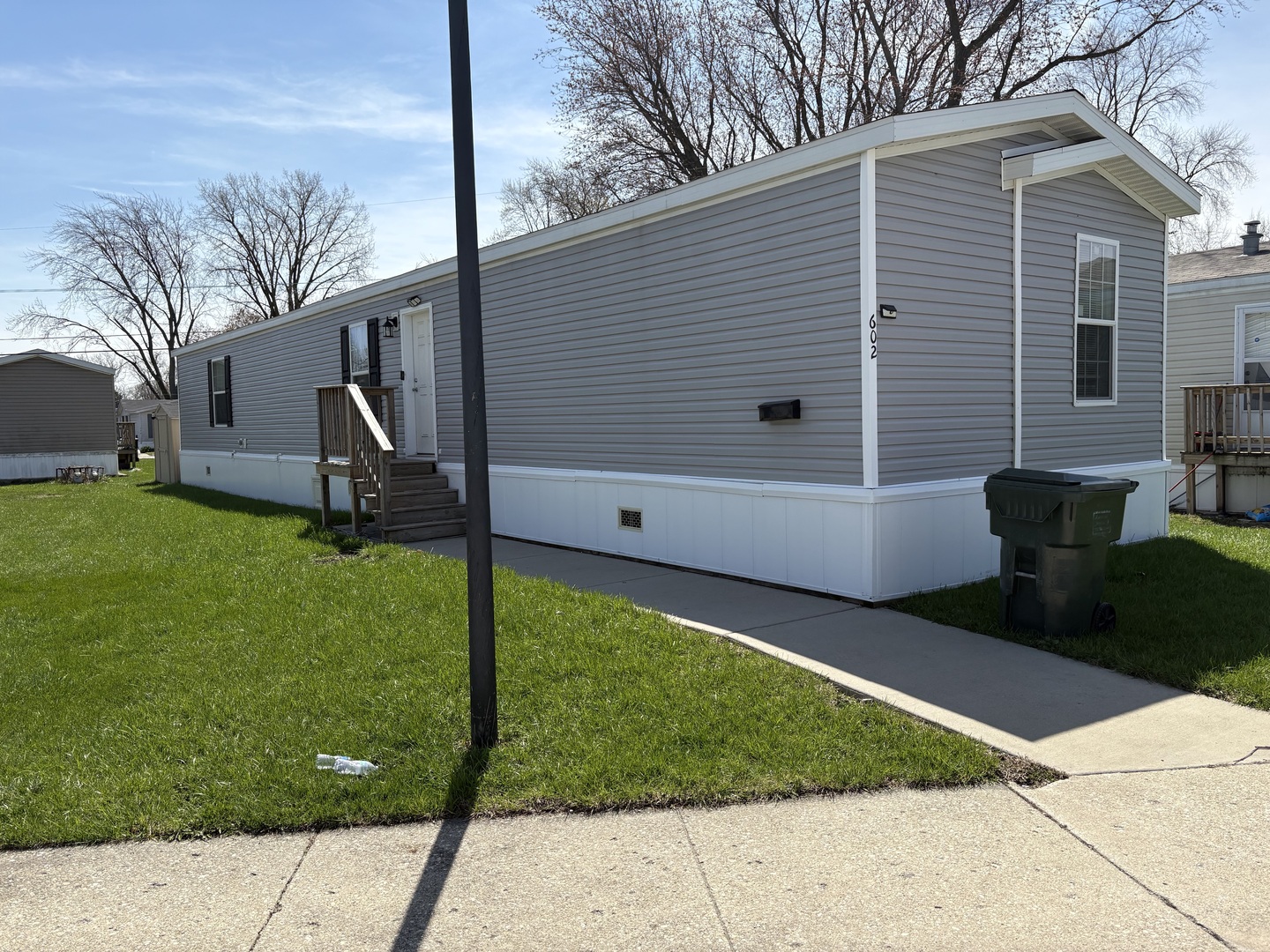 602 Virginia Avenue, Lynwood, IL 60411