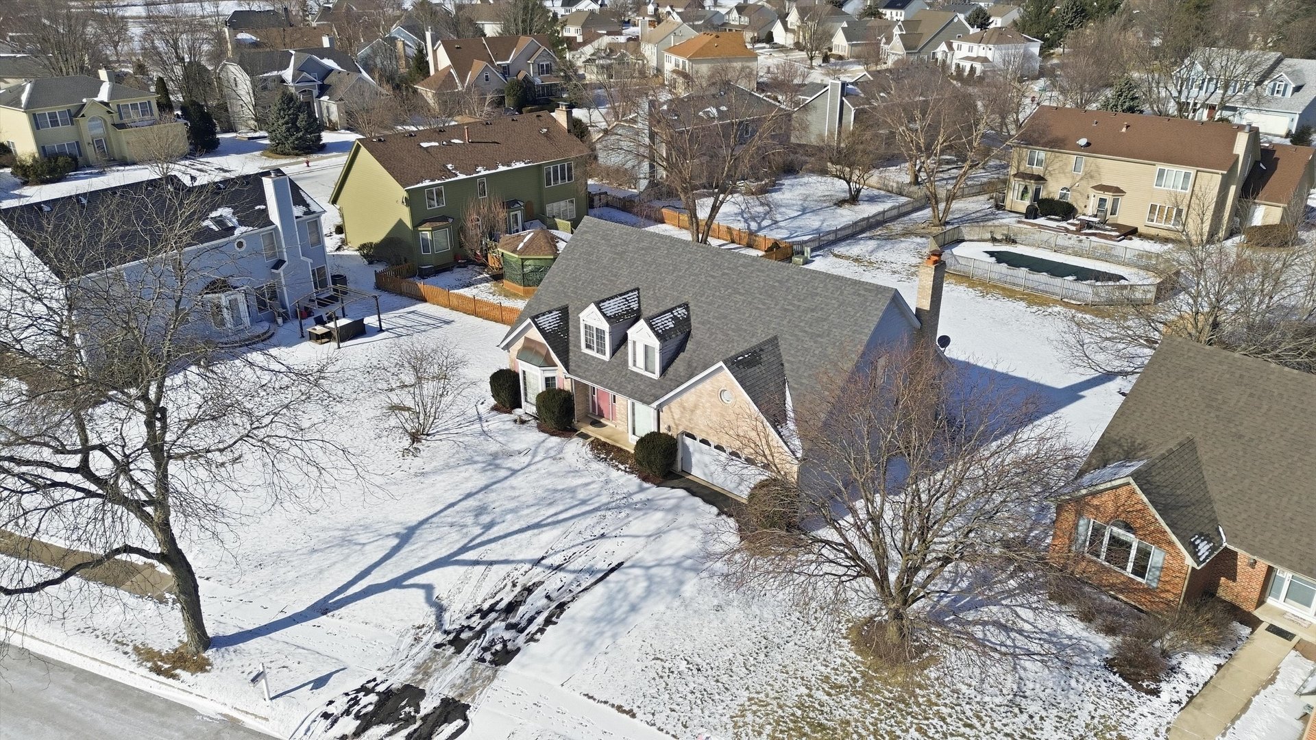 2487 Worthington Drive, Aurora, IL 60506