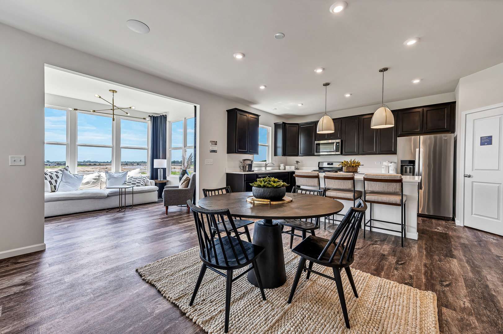 2516 Lawlor Lane, Naperville, IL 60564