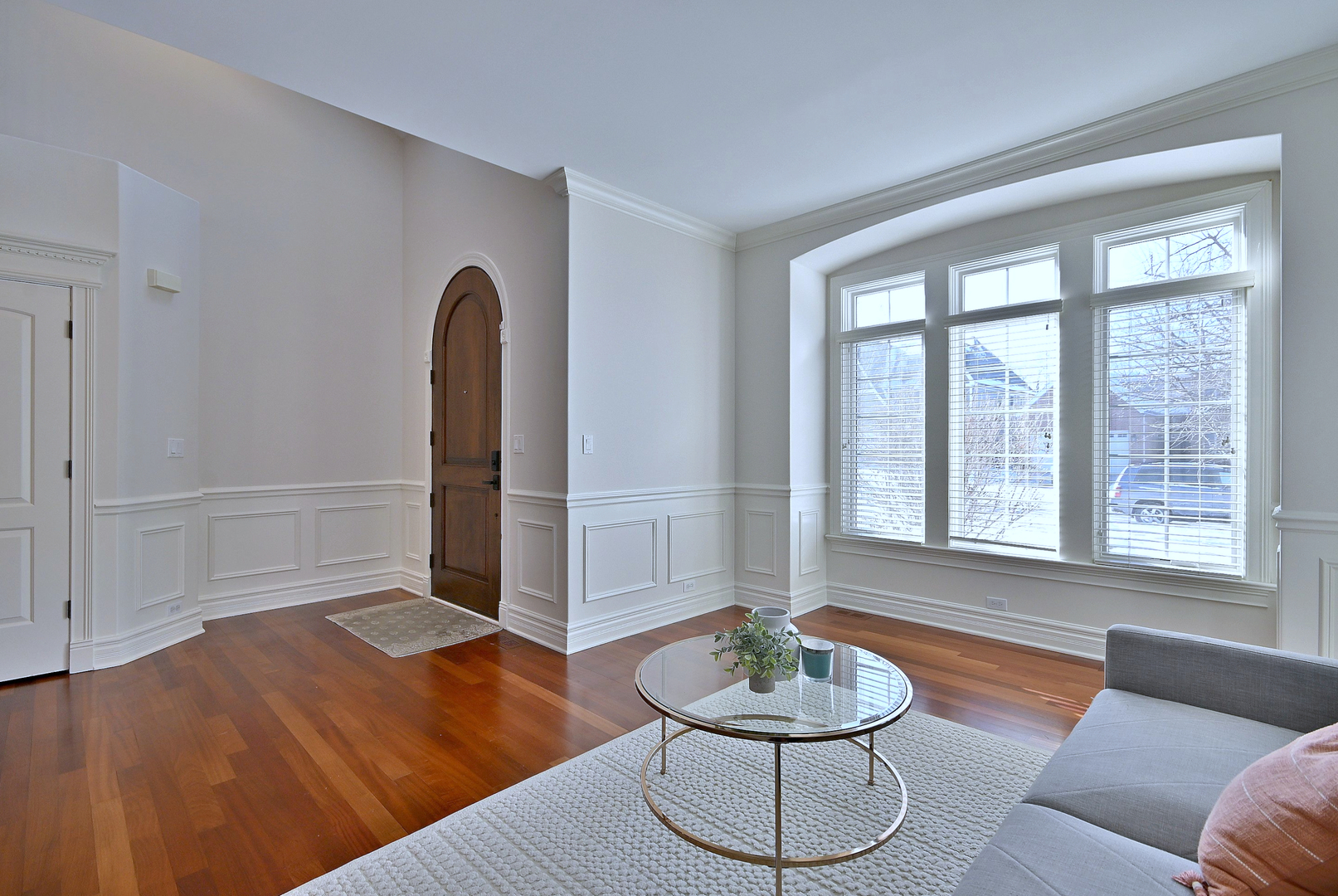 145 N Walnut Street, Elmhurst, IL 60126