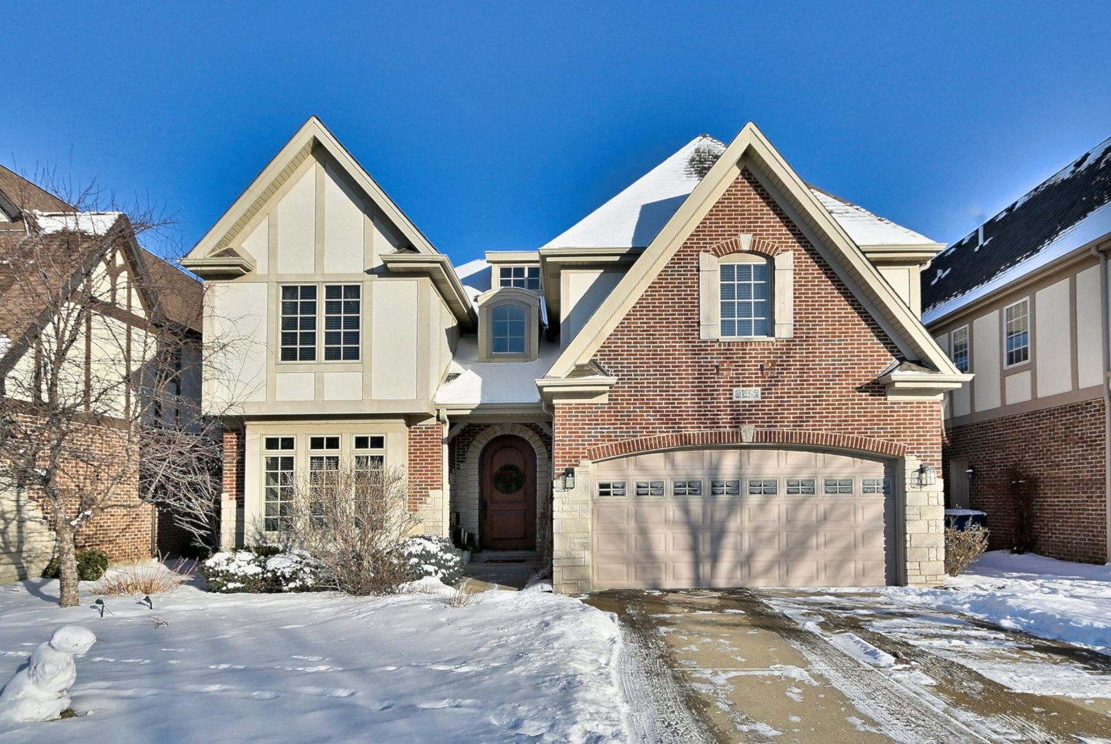 145 N Walnut Street, Elmhurst, IL 60126