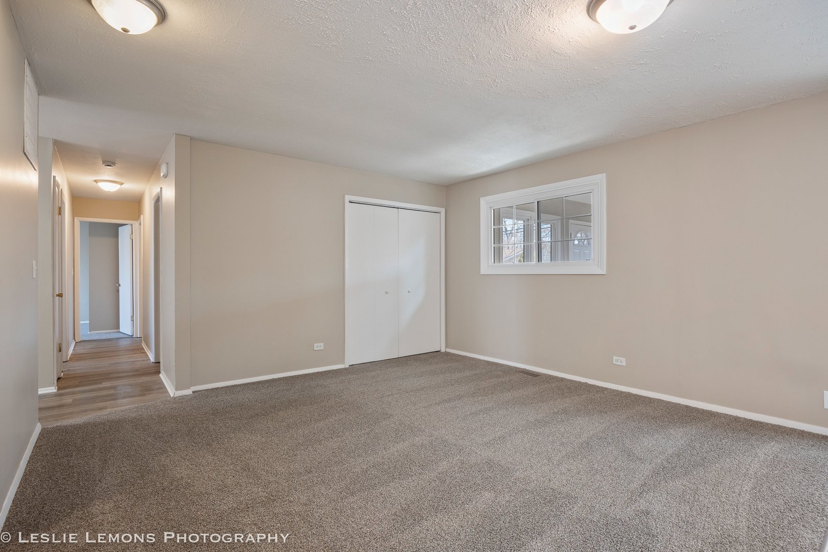 1053 S Finley Road, Lombard, IL 60148