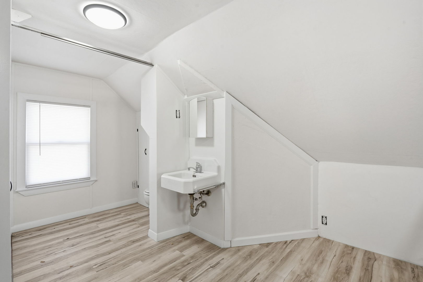 2350 38th Street, Rock Island, IL 61201