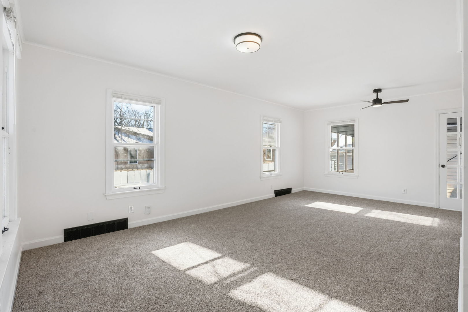 2350 38th Street, Rock Island, IL 61201