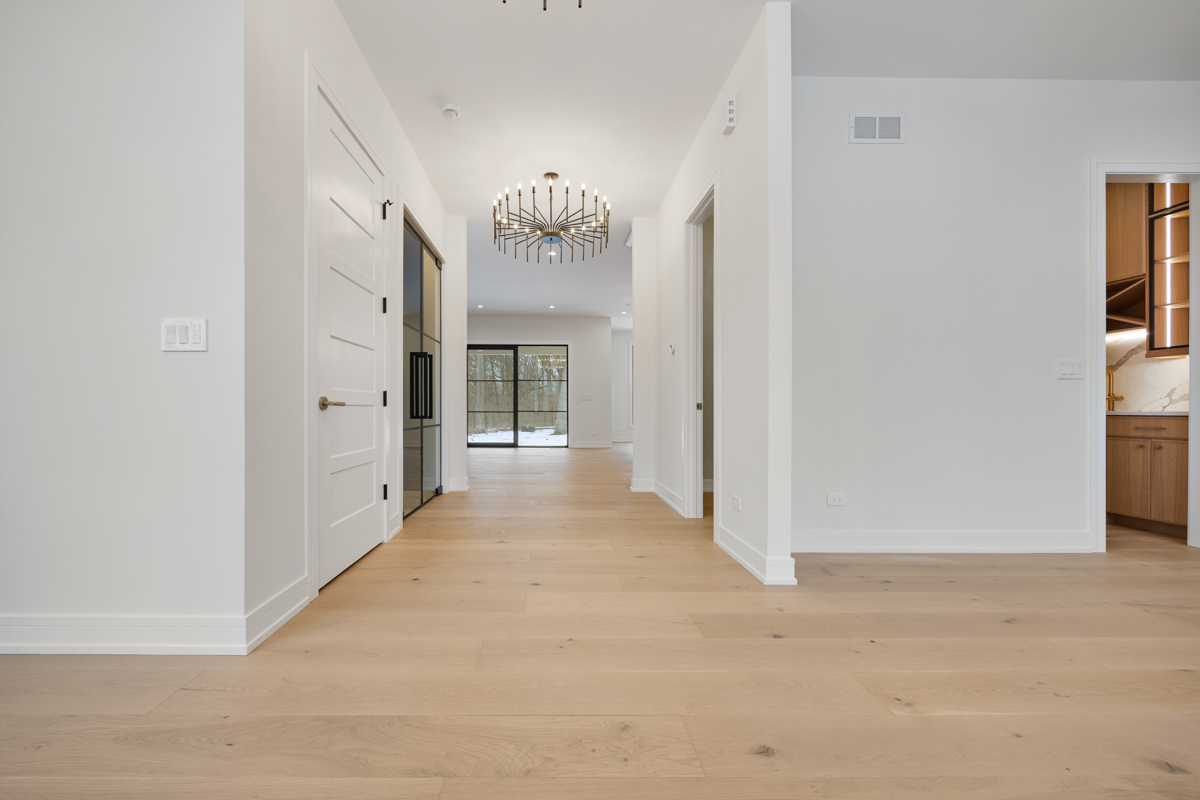 1544 linden Circle, Lemont, IL 60439