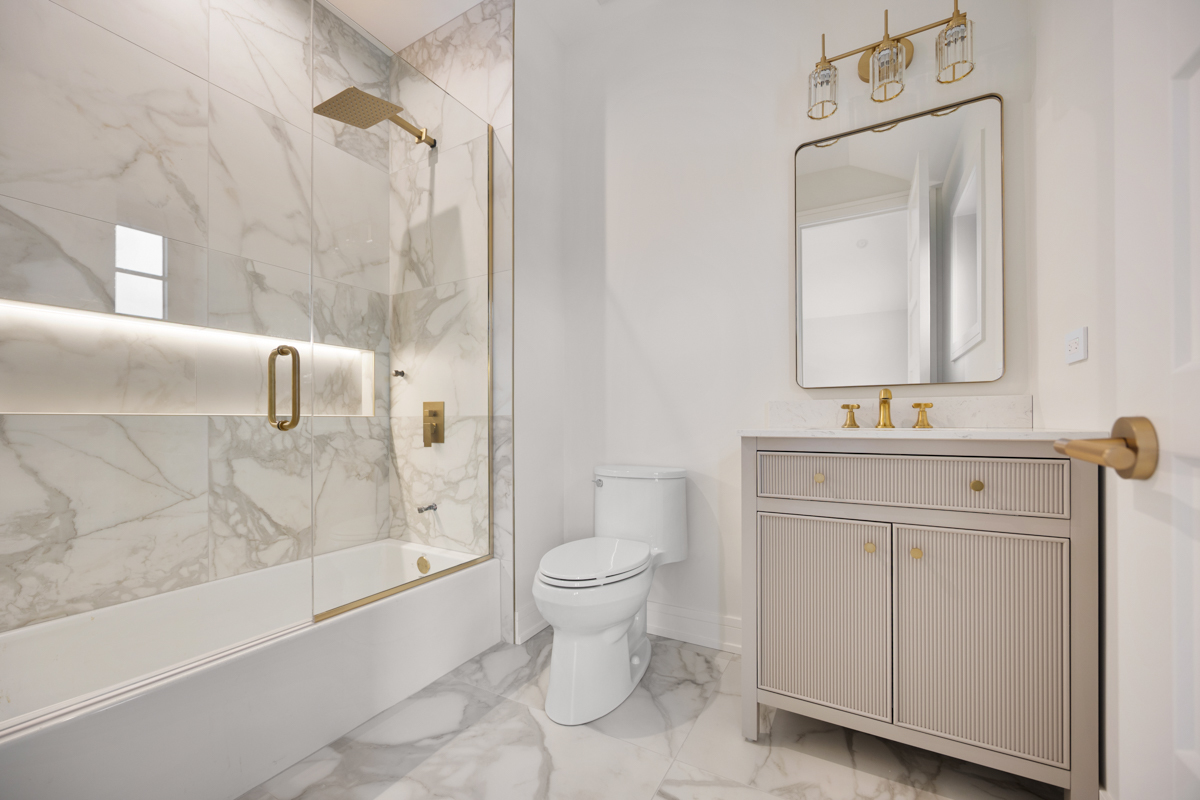 1544 linden Circle, Lemont, IL 60439