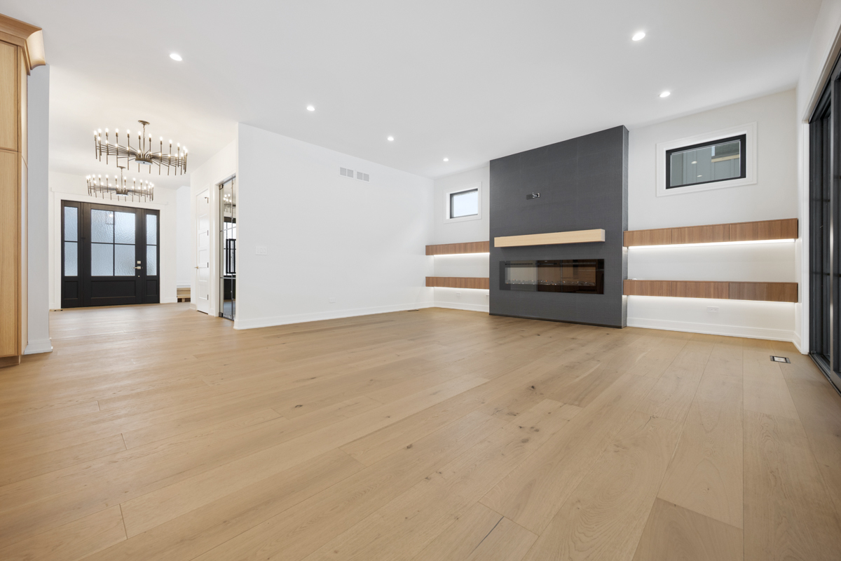 1544 linden Circle, Lemont, IL 60439