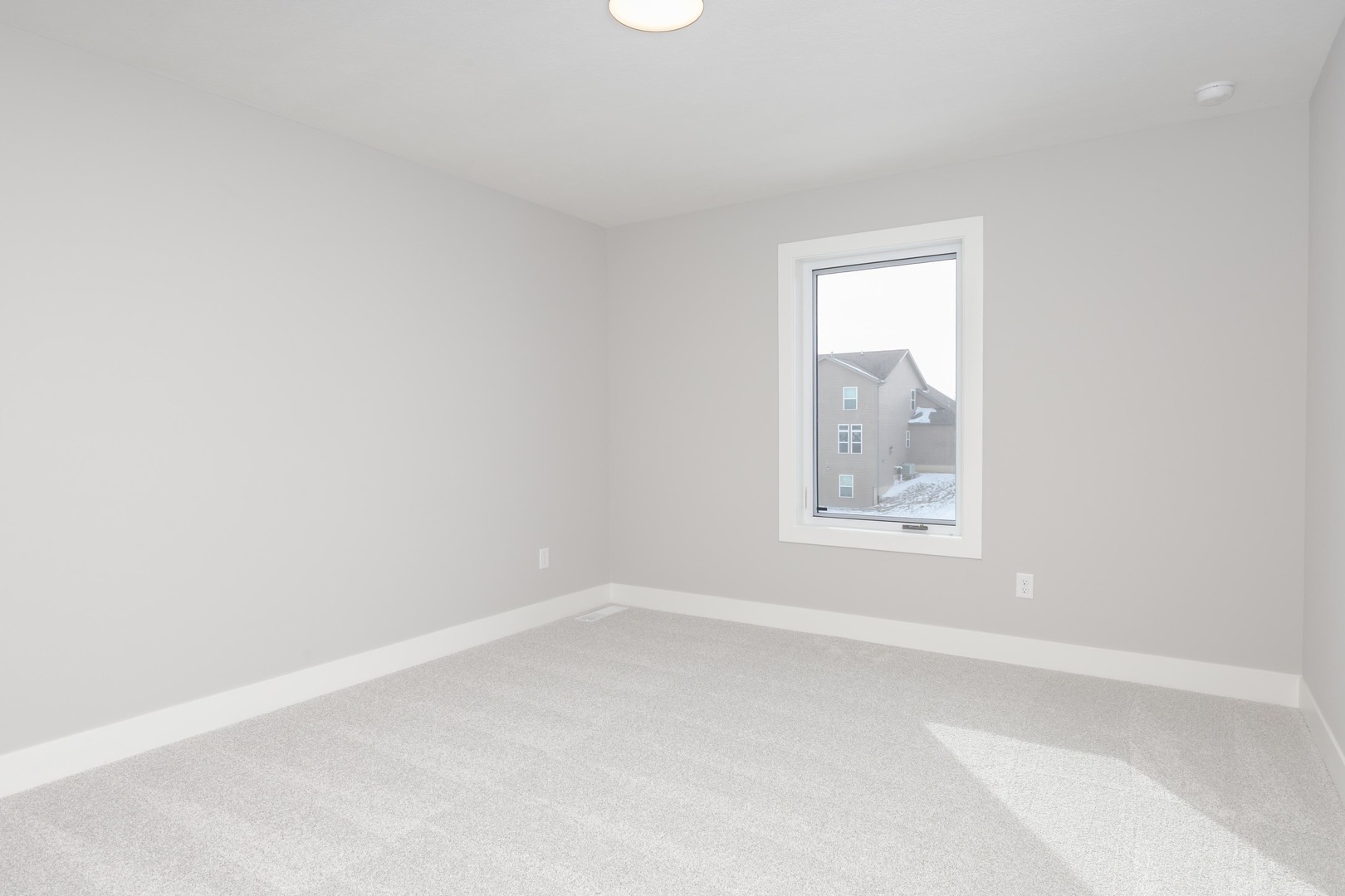 5303 Finlen Lane, Bloomington, IL 61705