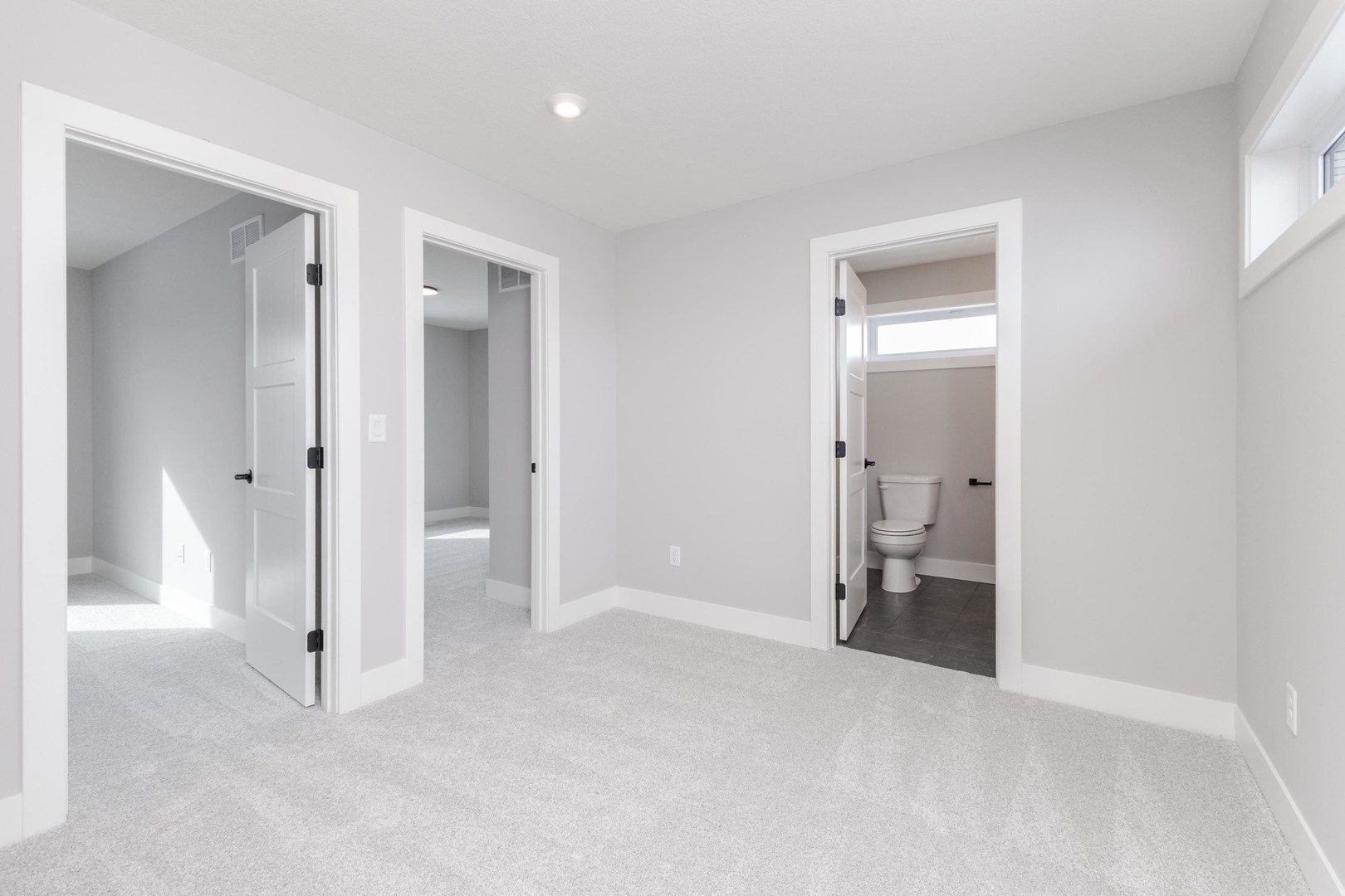 5303 Finlen Lane, Bloomington, IL 61705