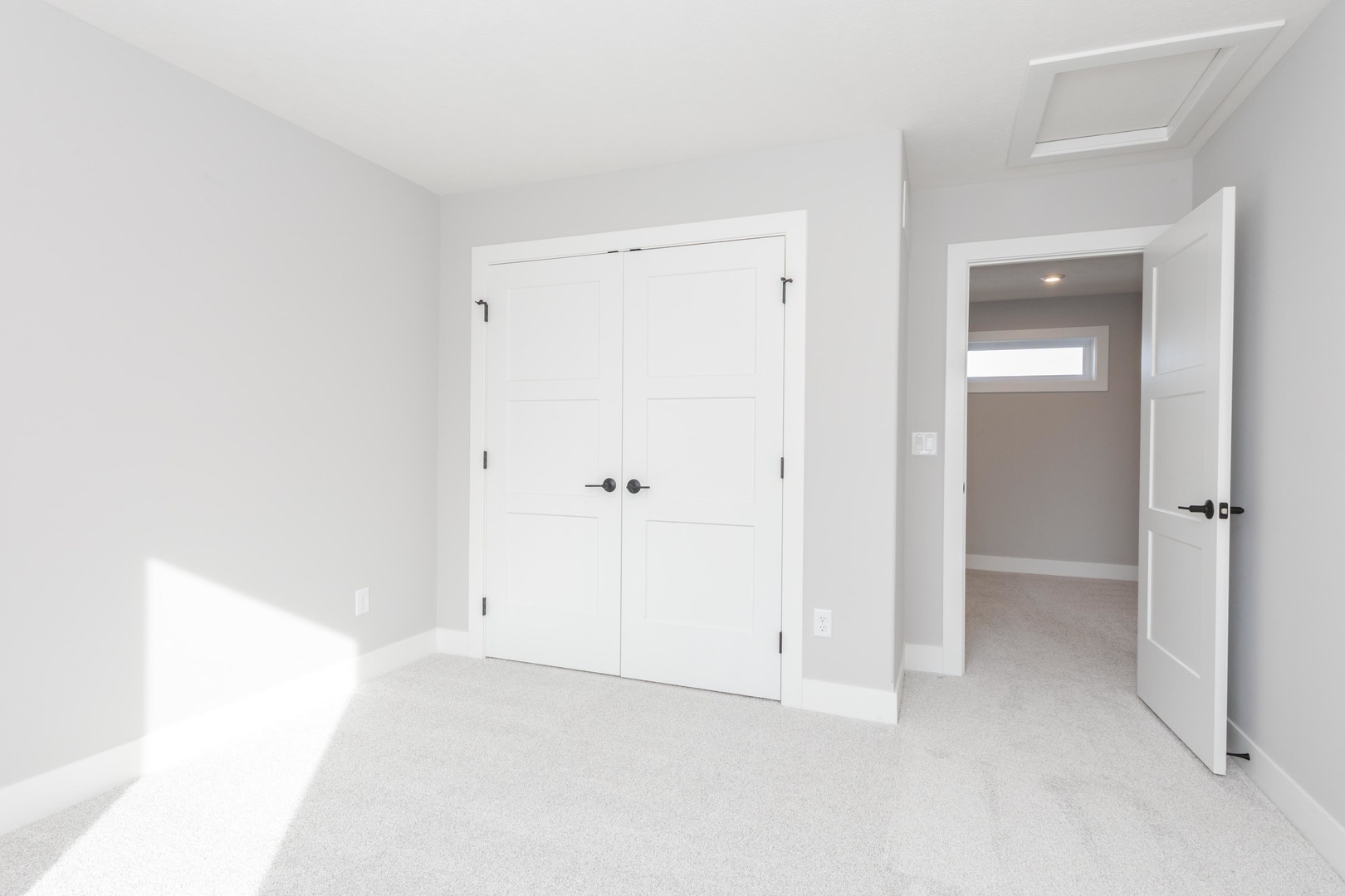 5303 Finlen Lane, Bloomington, IL 61705