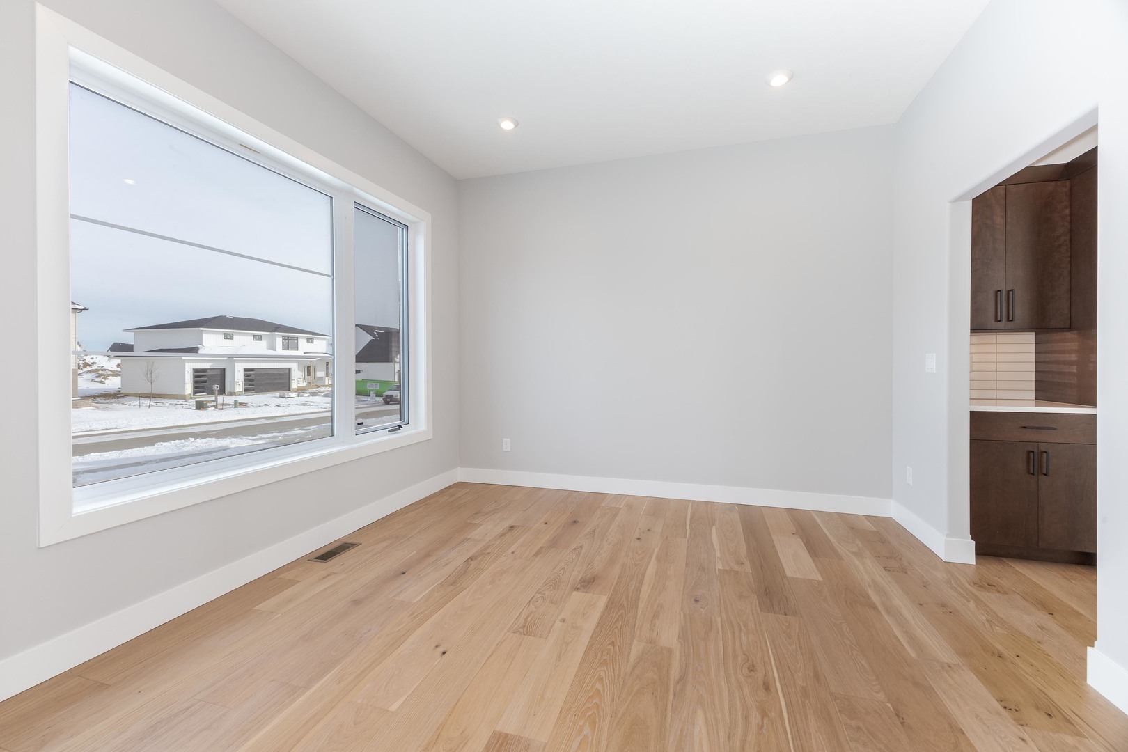 5303 Finlen Lane, Bloomington, IL 61705