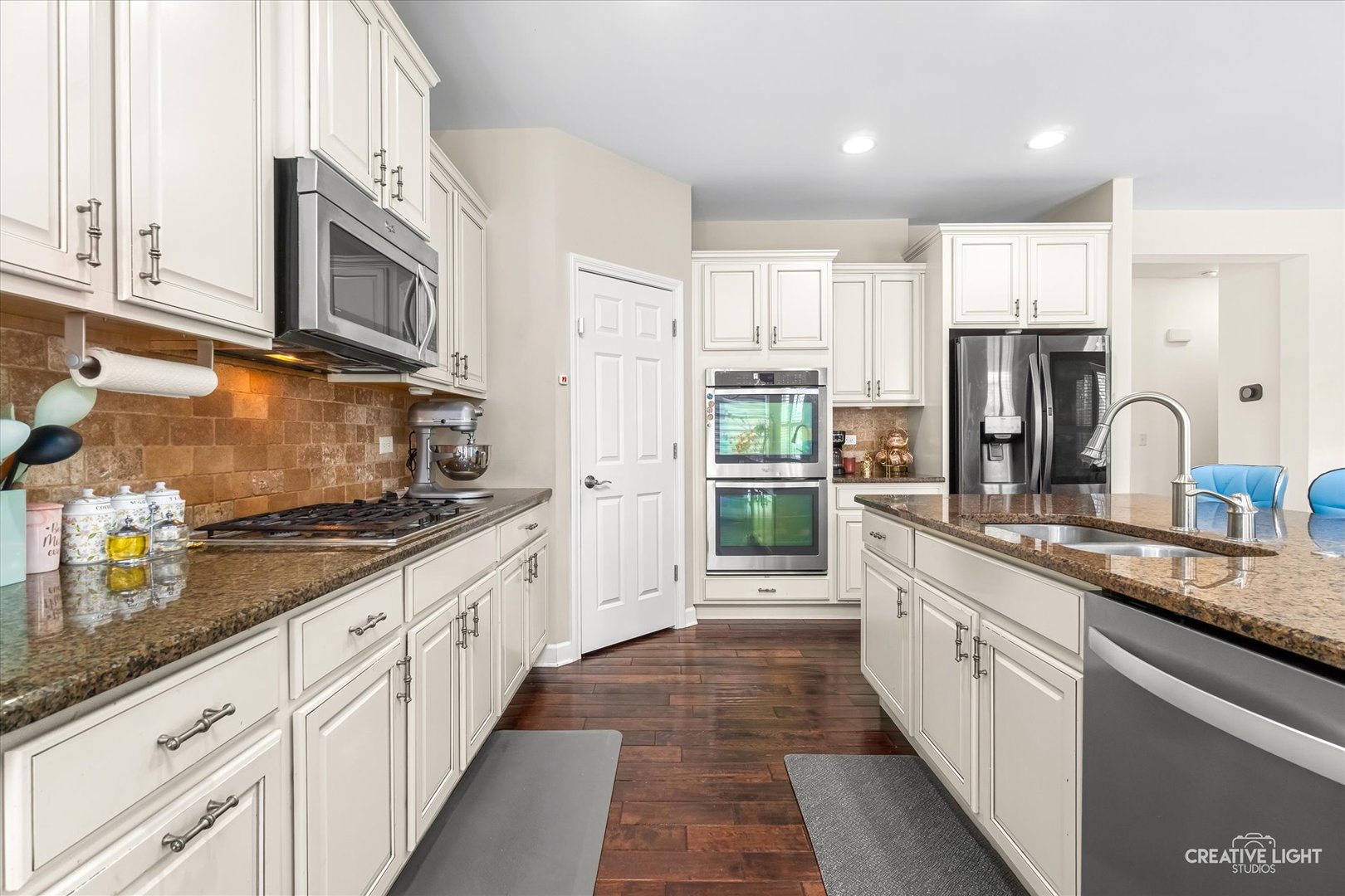 200 Redding Court, Oswego, IL 60543