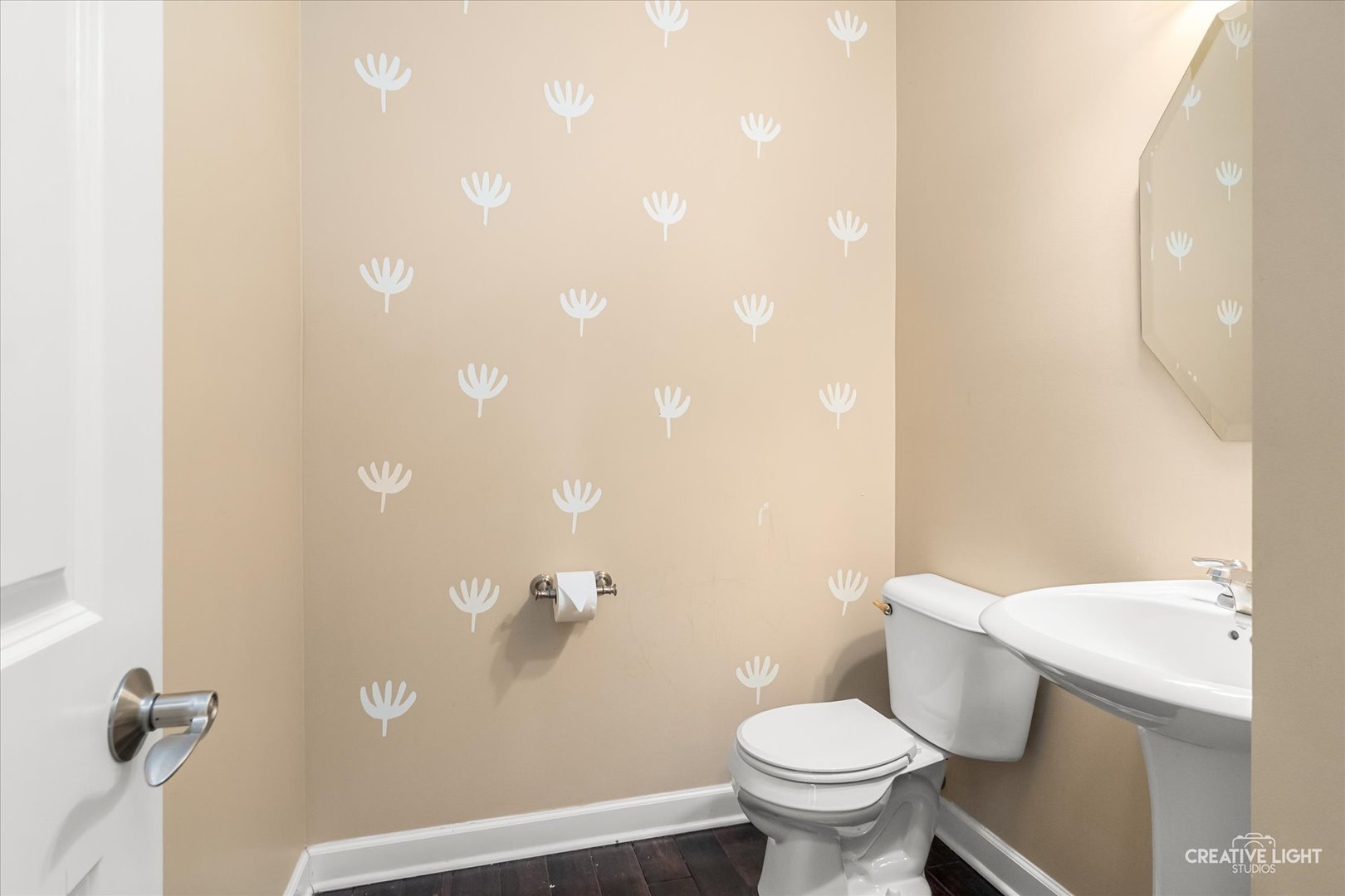 200 Redding Court, Oswego, IL 60543