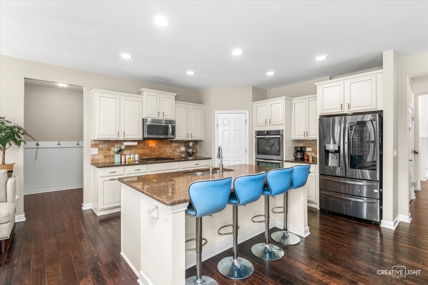 200 Redding Court, Oswego, IL 60543