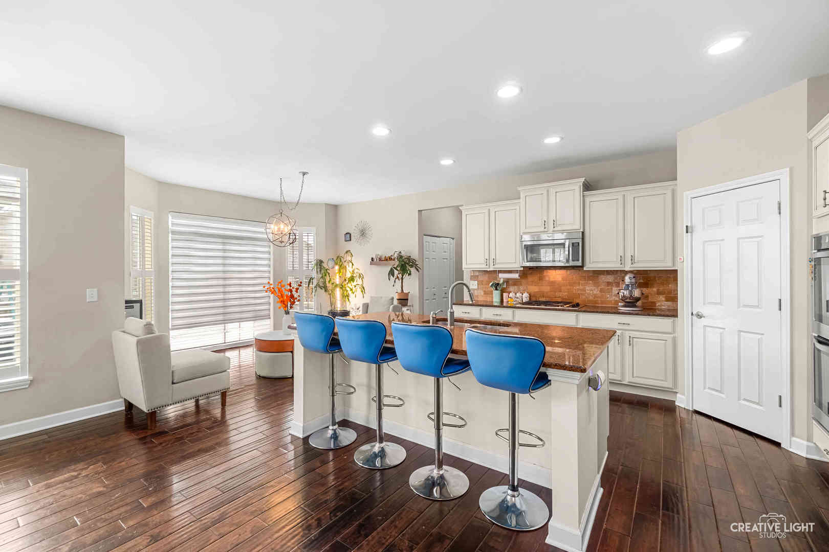 200 Redding Court, Oswego, IL 60543