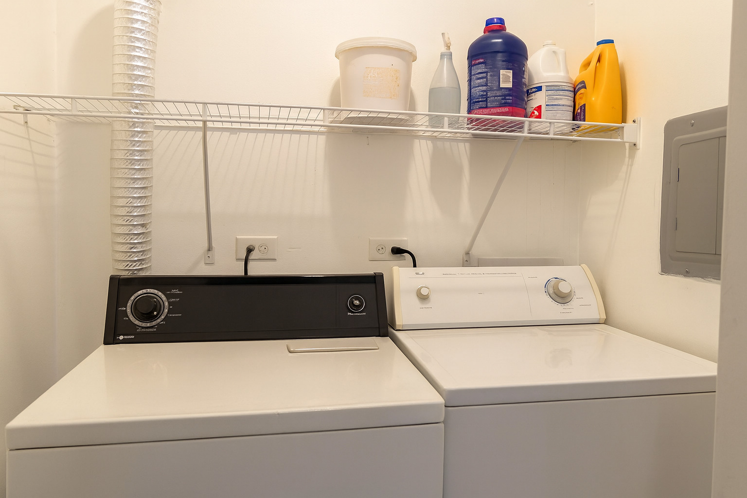 5850 Fresno Court #A, Hanover Park, IL 60133