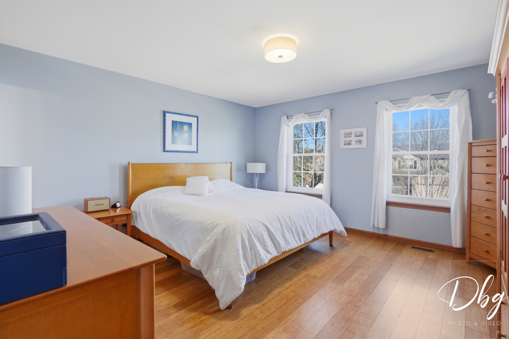 7 E Dahlia Lane, Round Lake Beach, IL 60073