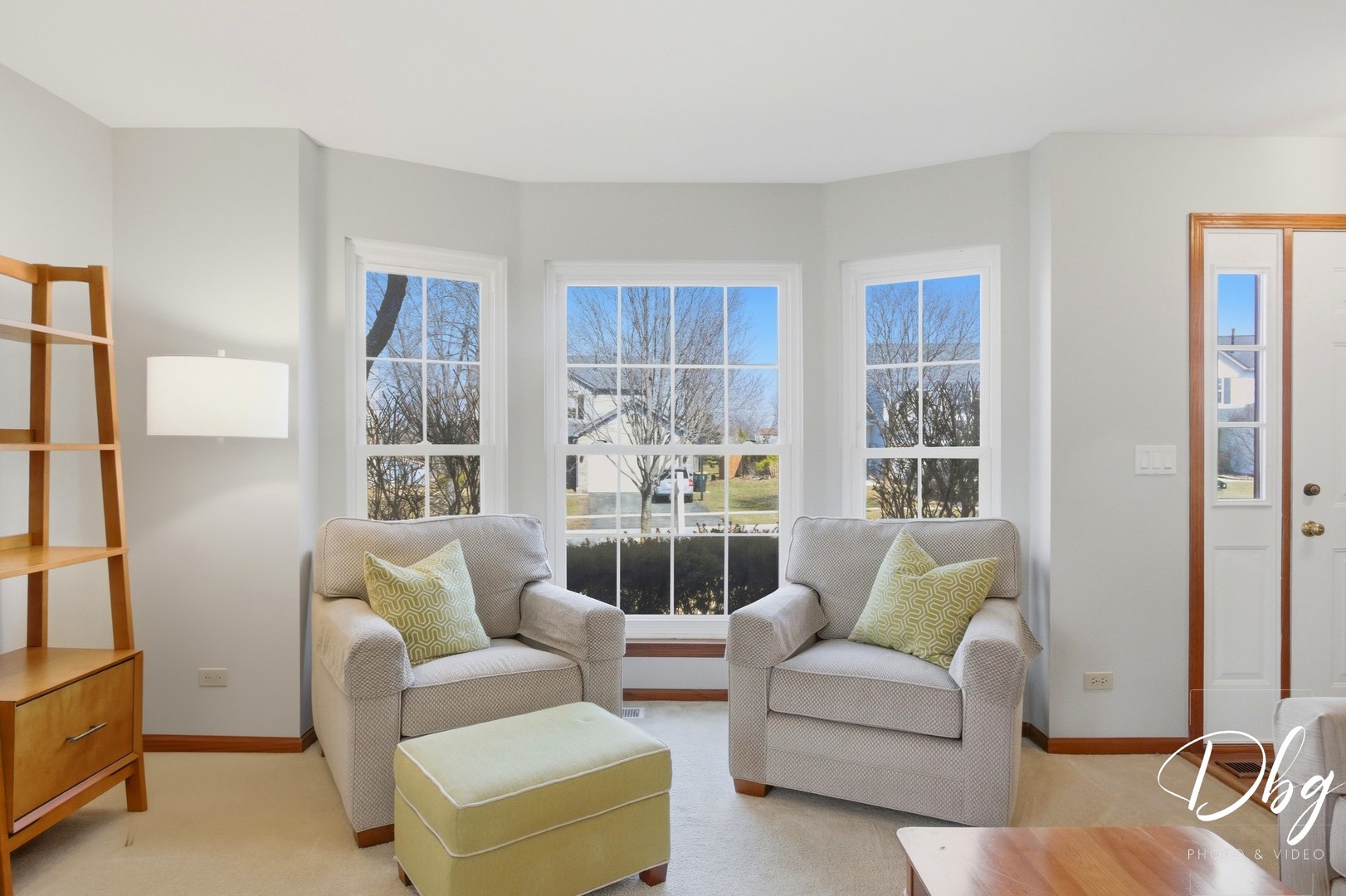 7 E Dahlia Lane, Round Lake Beach, IL 60073