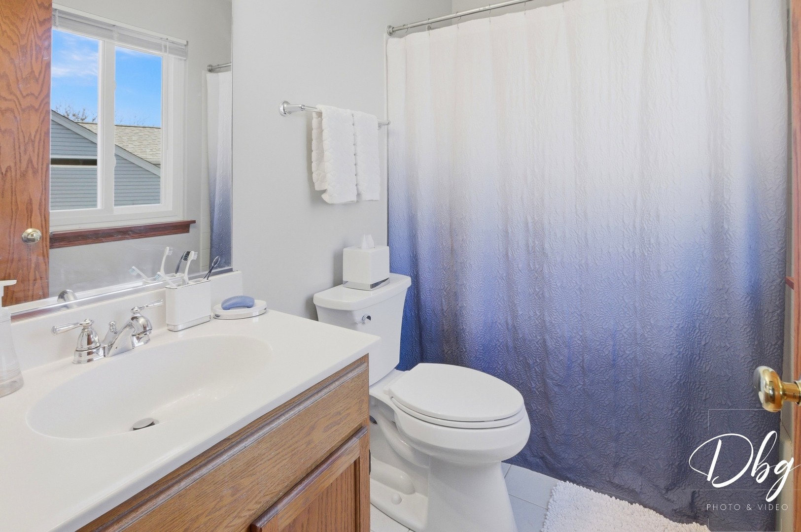 7 E Dahlia Lane, Round Lake Beach, IL 60073