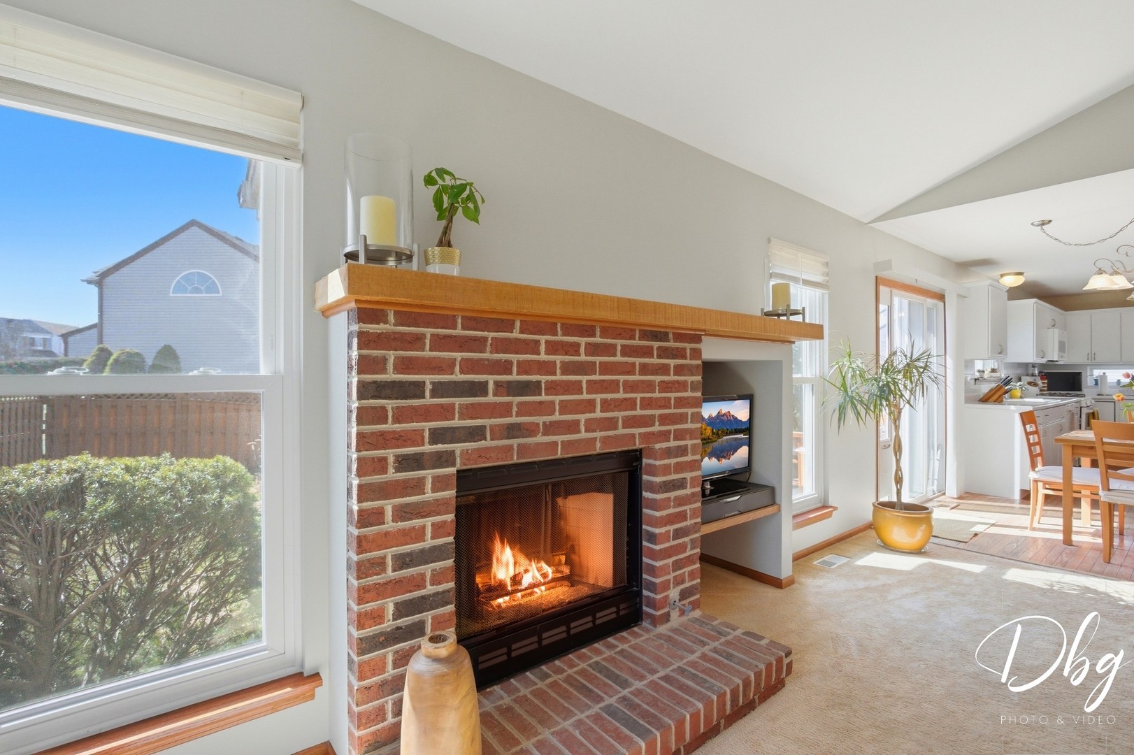 7 E Dahlia Lane, Round Lake Beach, IL 60073