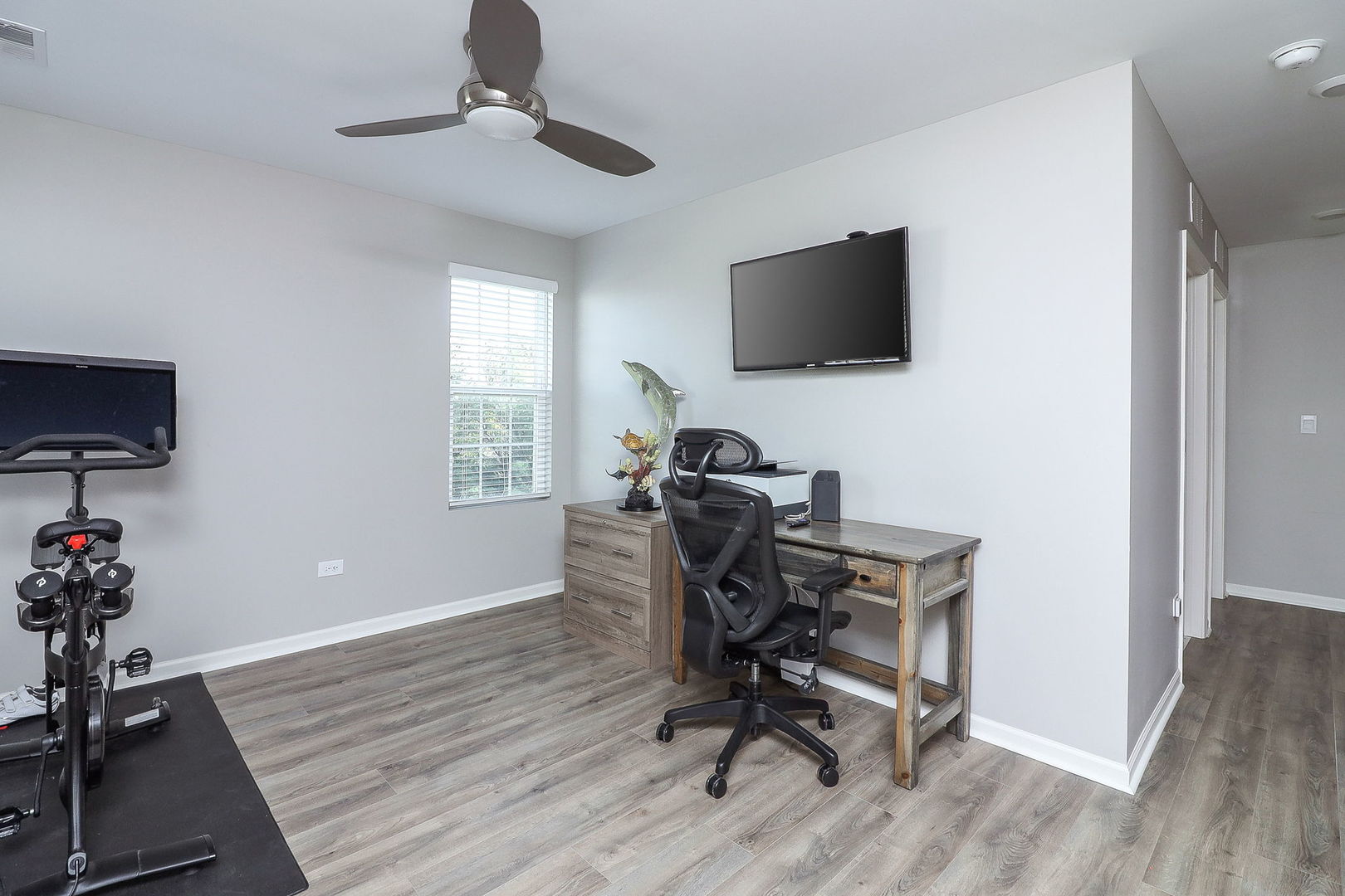 2084 Canyon Creek Court, Aurora, IL 60503