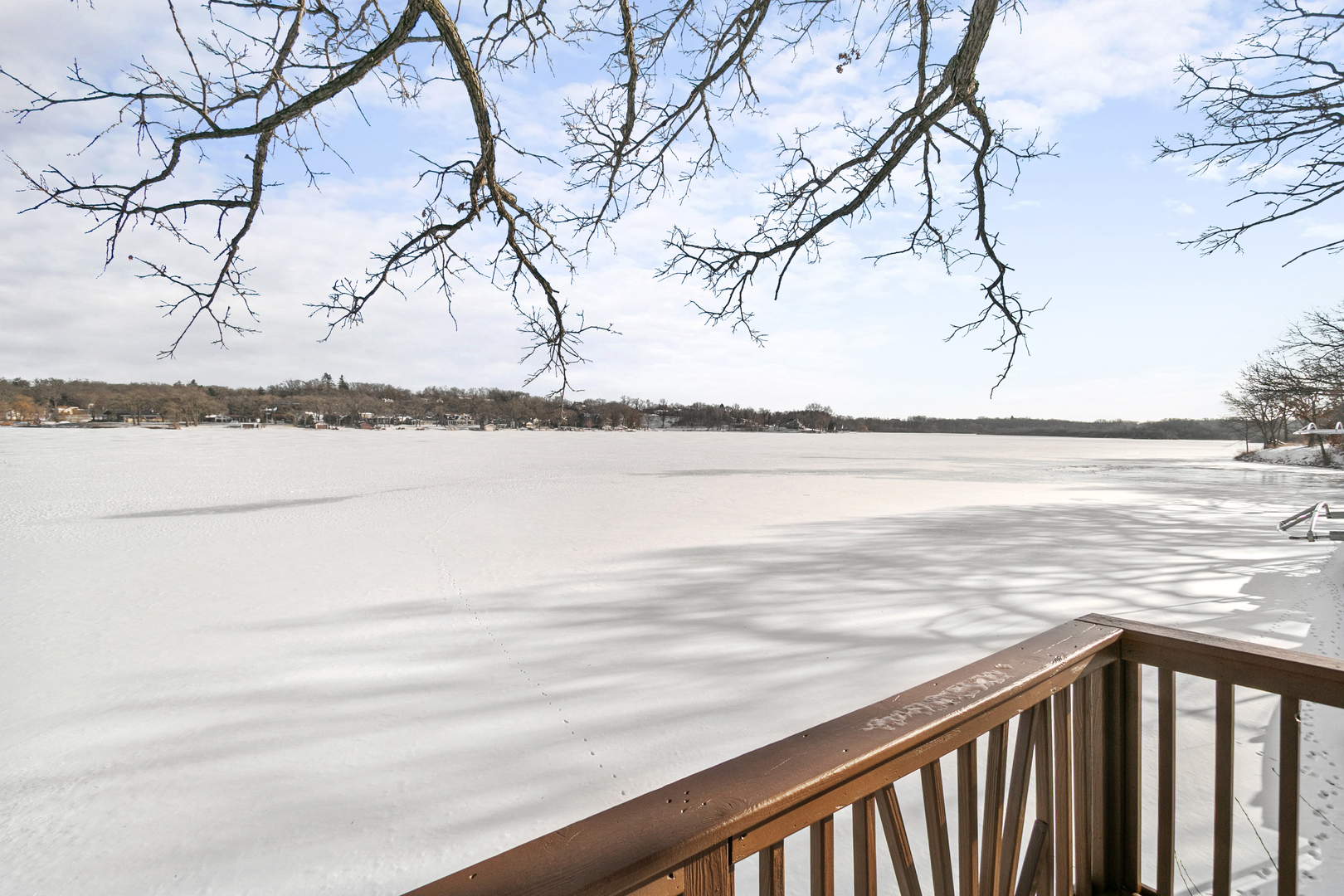 3312 W Lake Shore Drive, Wonder Lake, IL 60097