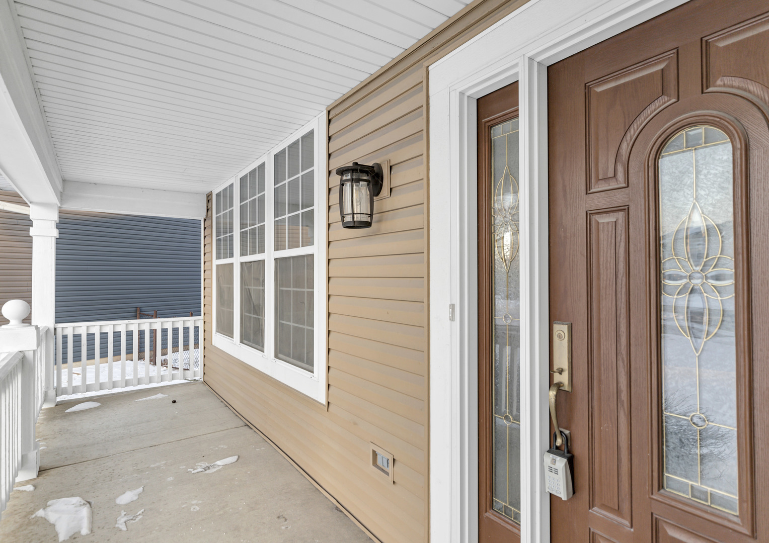 15 S Conway Court, South Elgin, IL 60177