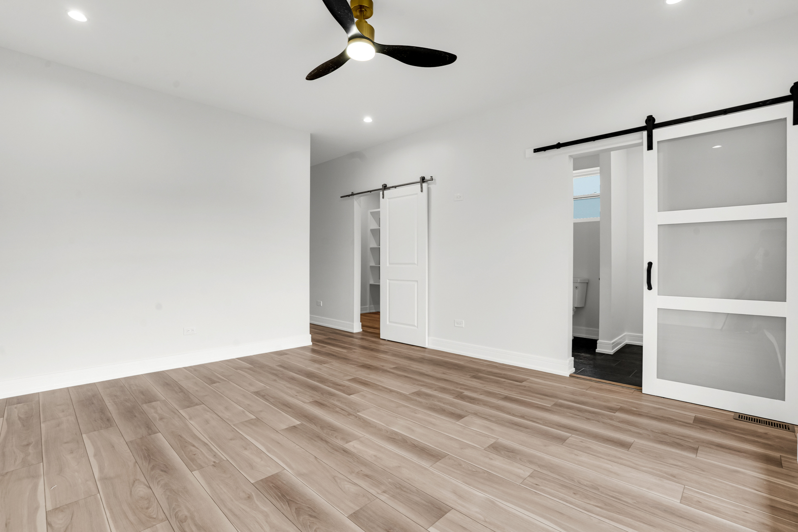 843 N Lorel Avenue, Chicago, IL 60651