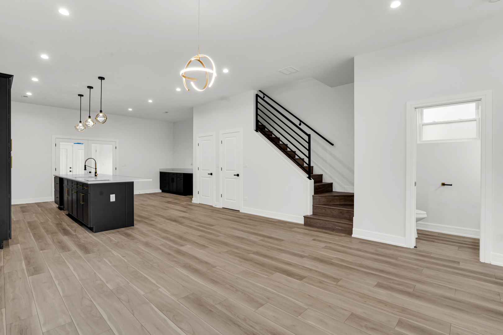 843 N Lorel Avenue, Chicago, IL 60651