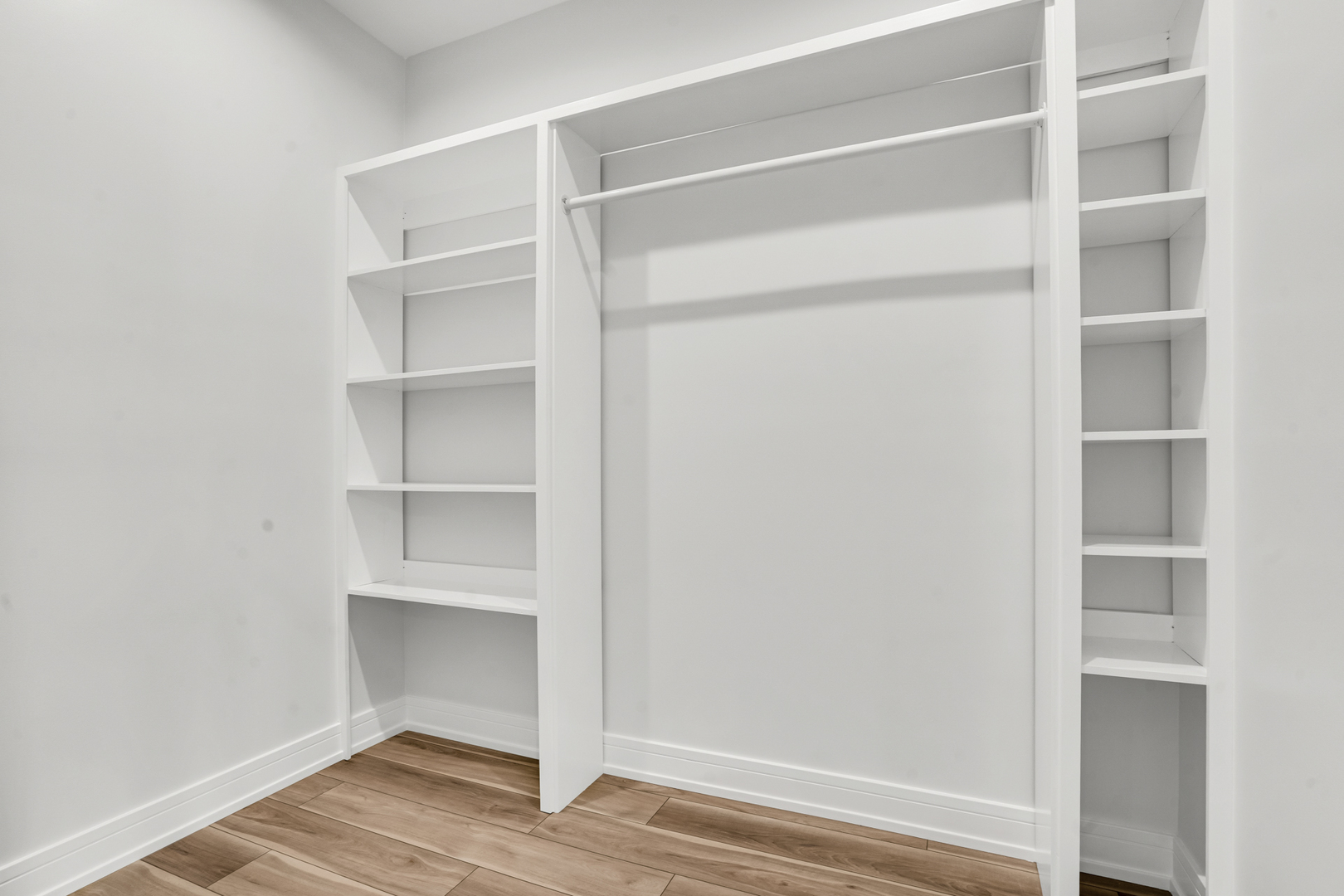 843 N Lorel Avenue, Chicago, IL 60651