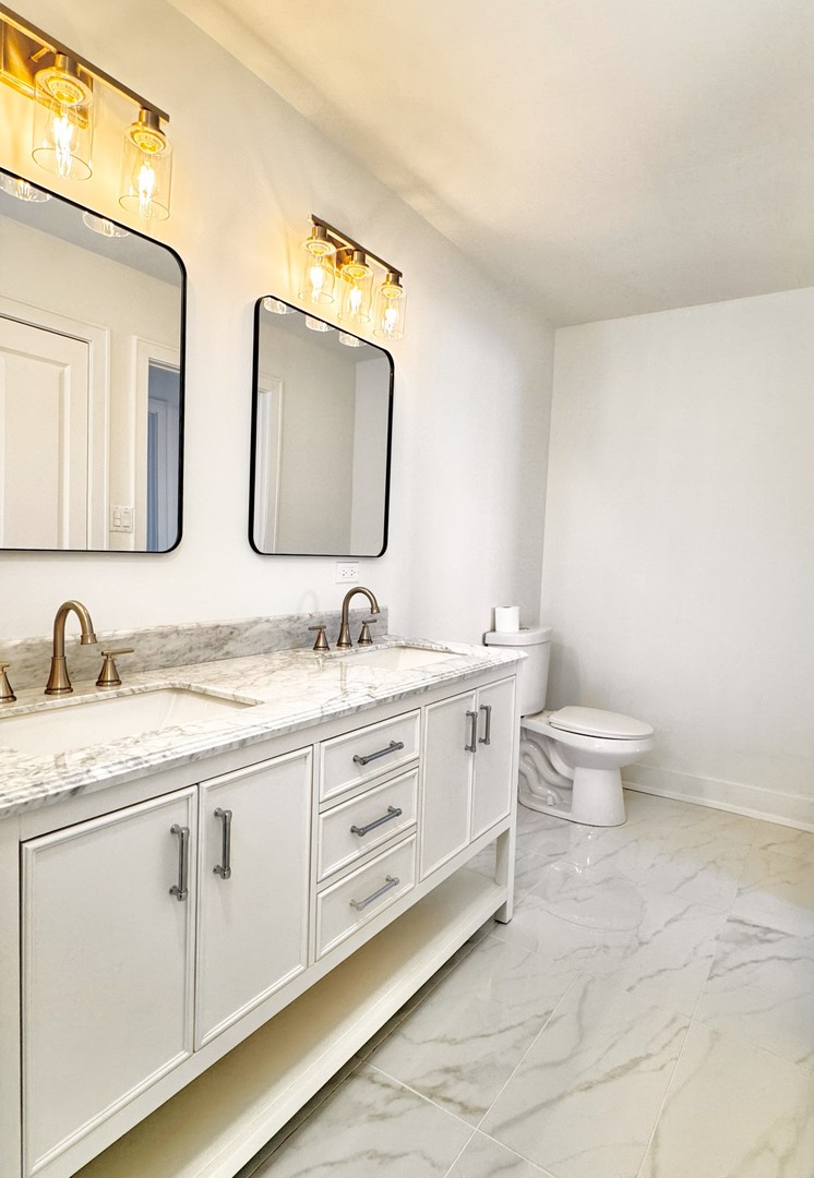 16465 Terry Lane, Oak Forest, IL 60452