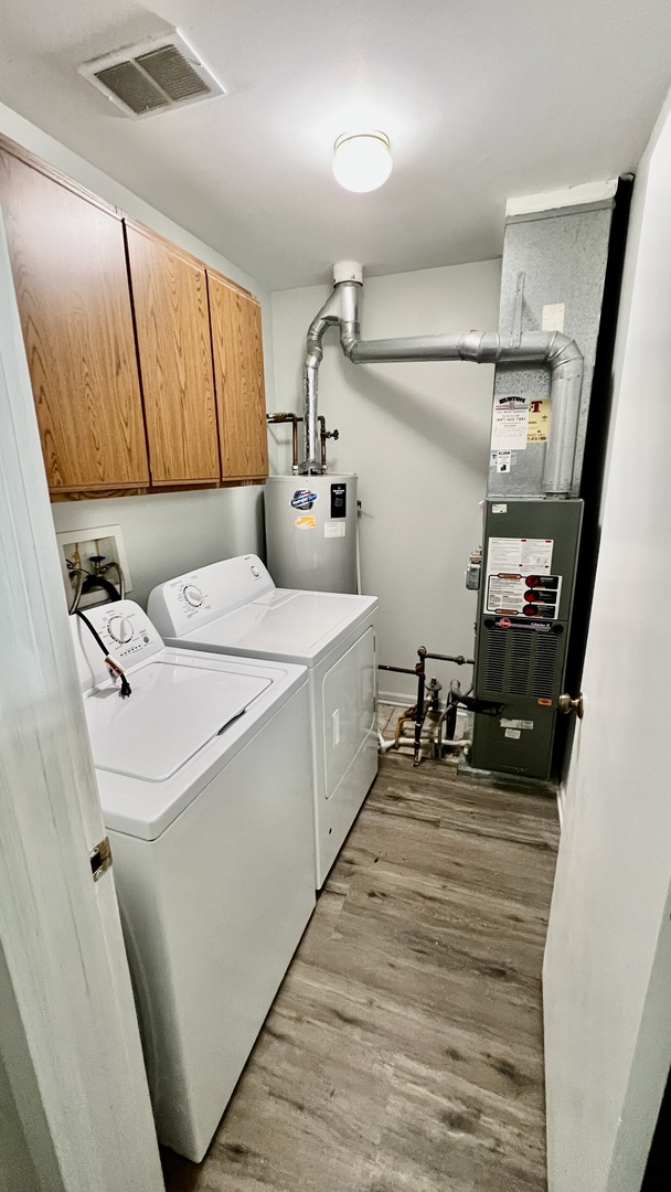 1926 GROVE Avenue, Schaumburg, IL 60193