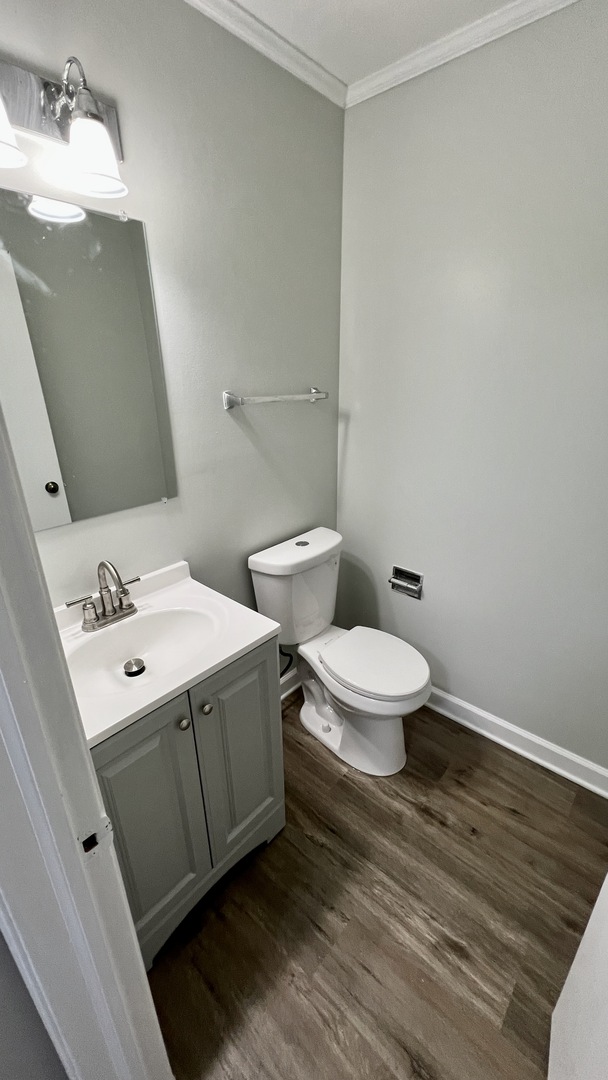 1926 GROVE Avenue, Schaumburg, IL 60193