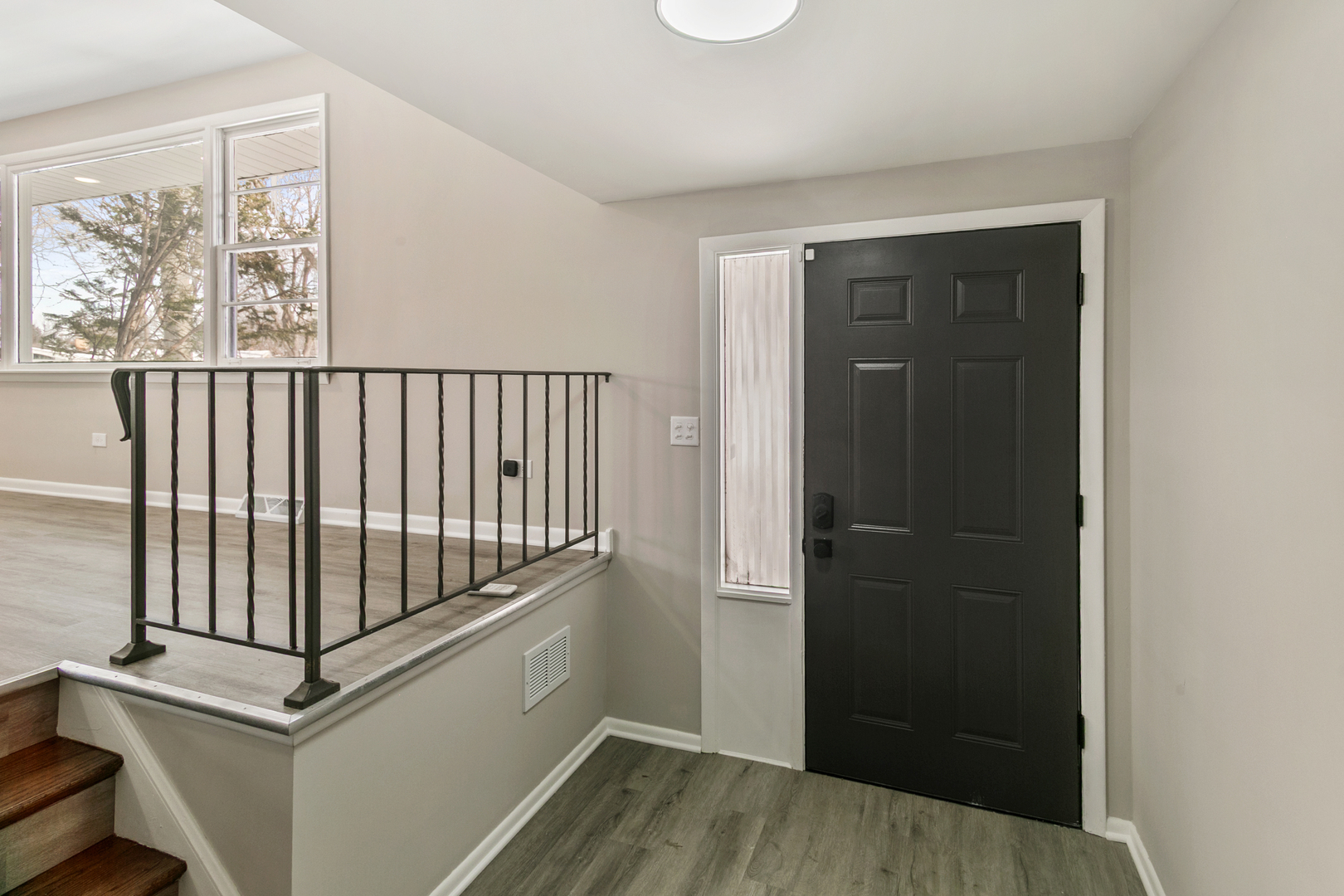 9204 Kedvale Avenue, Oak Lawn, IL 60453