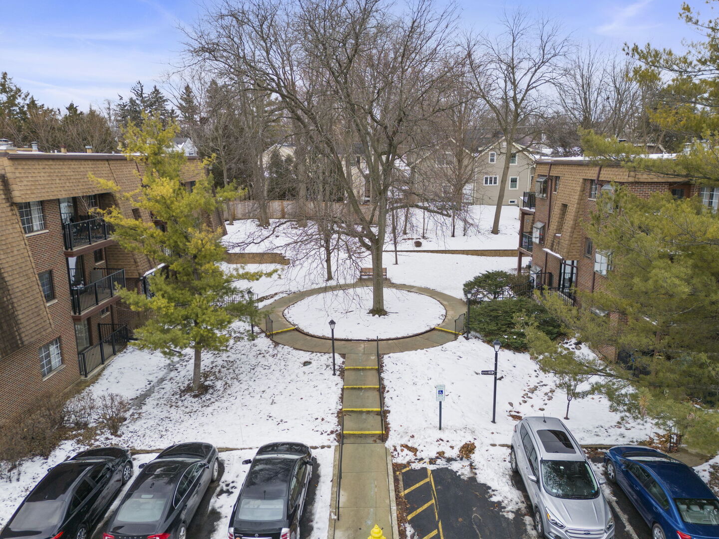404 Melrose Avenue #103, Glen Ellyn, IL 60137
