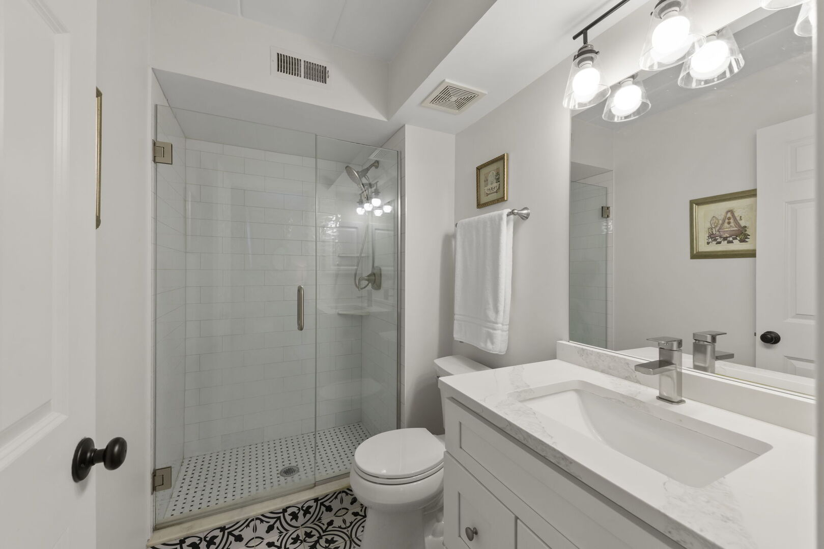 404 Melrose Avenue #103, Glen Ellyn, IL 60137