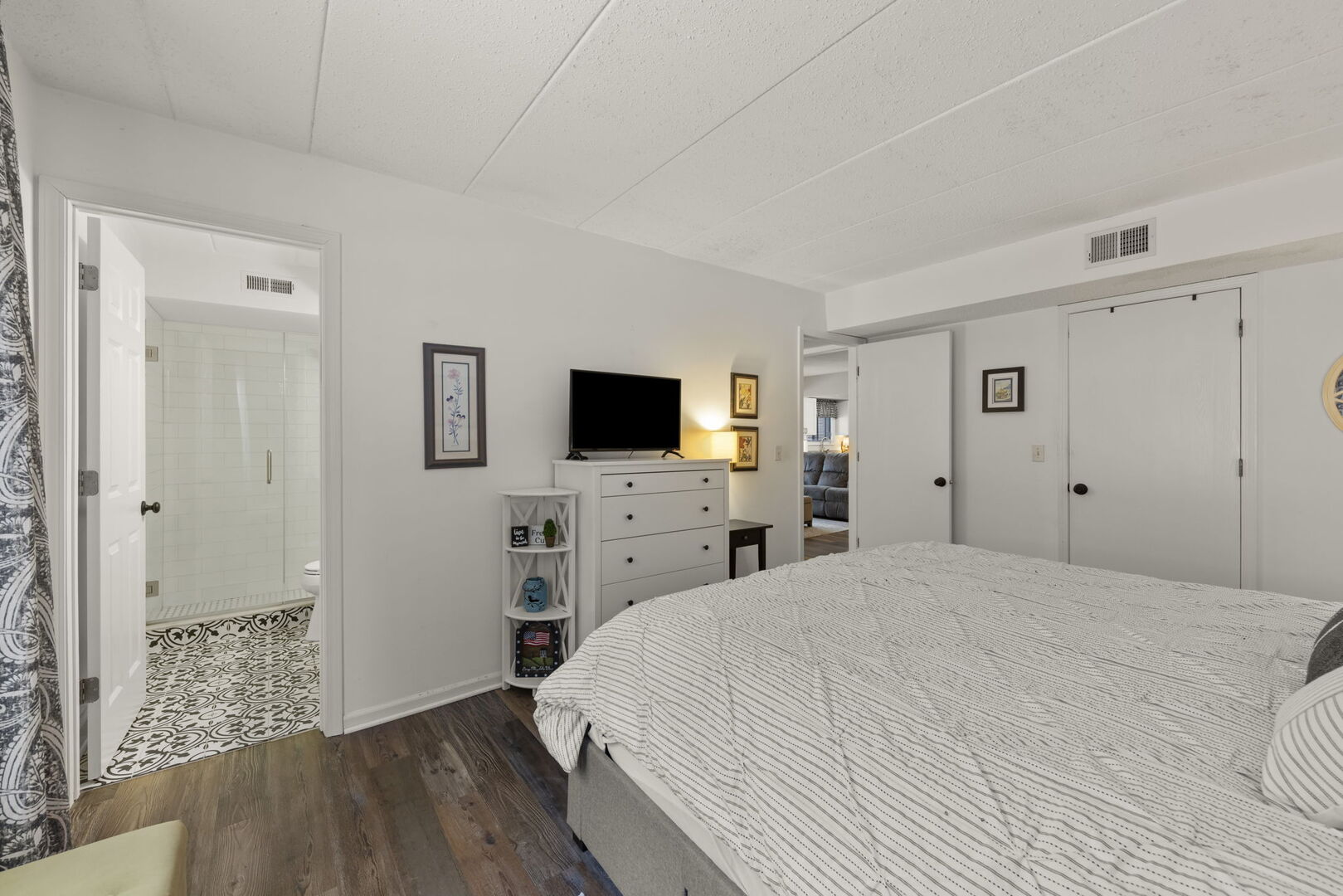 404 Melrose Avenue #103, Glen Ellyn, IL 60137