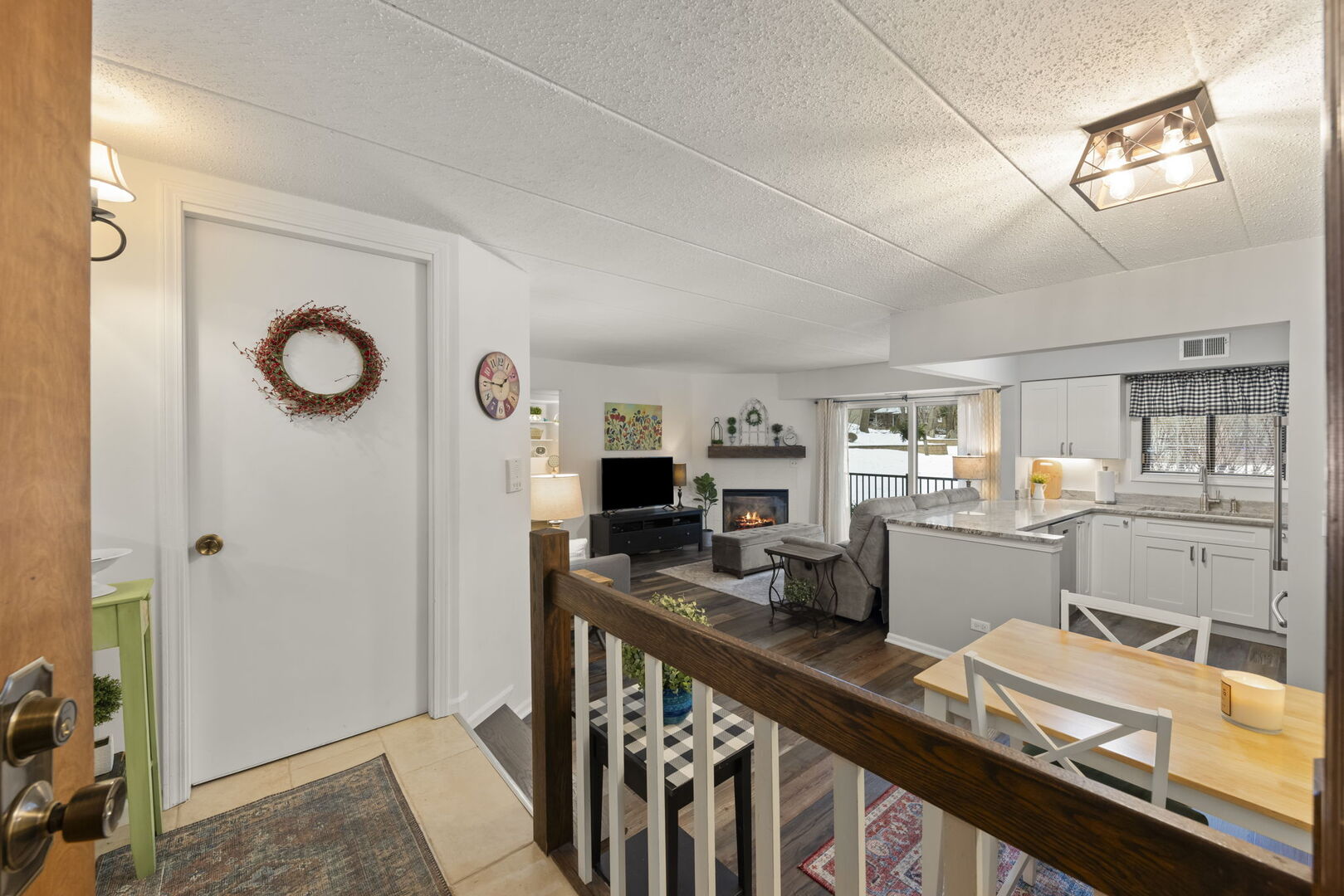 404 Melrose Avenue #103, Glen Ellyn, IL 60137