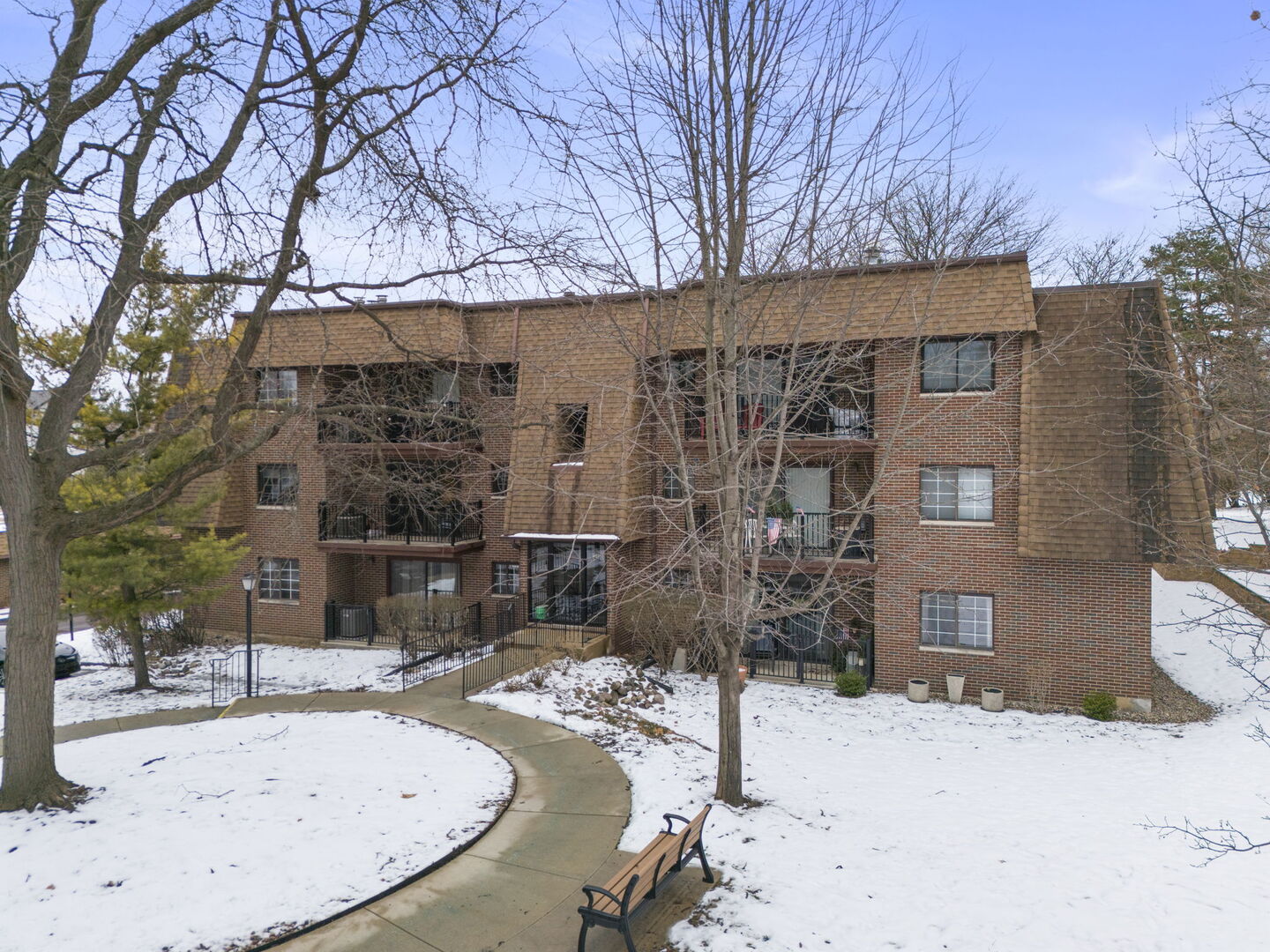 404 Melrose Avenue #103, Glen Ellyn, IL 60137
