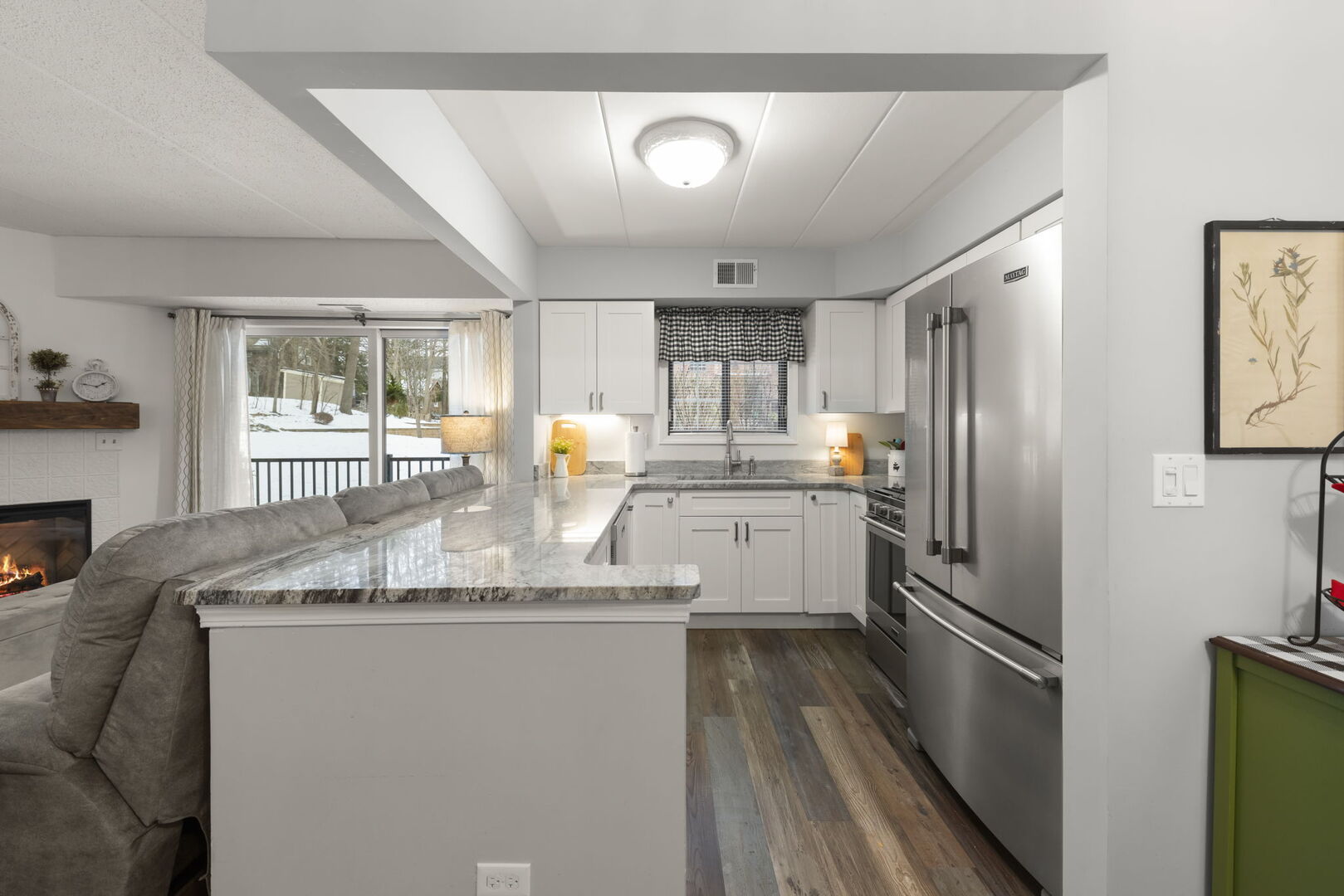 404 Melrose Avenue #103, Glen Ellyn, IL 60137