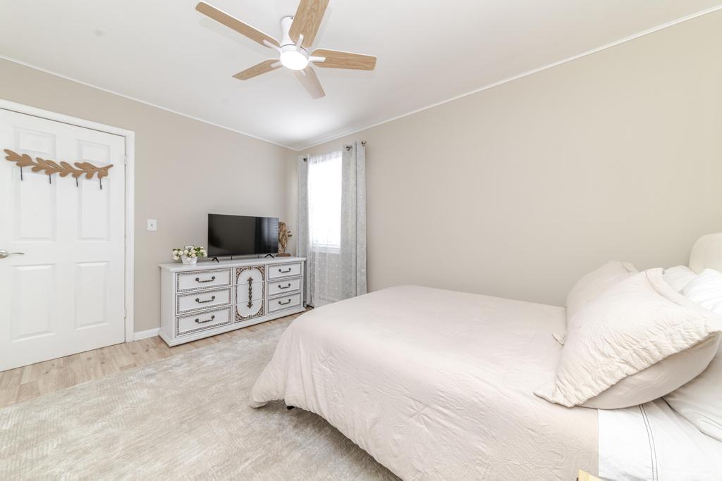 434 Gaylin Court, Bensenville, IL 60106