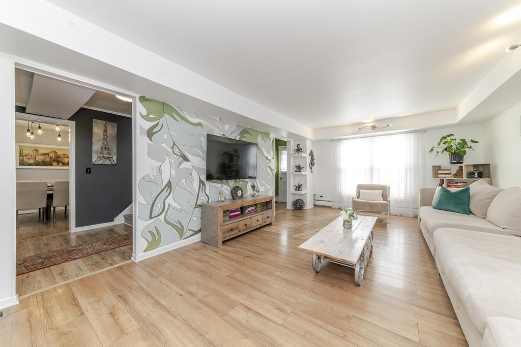 434 Gaylin Court, Bensenville, IL 60106