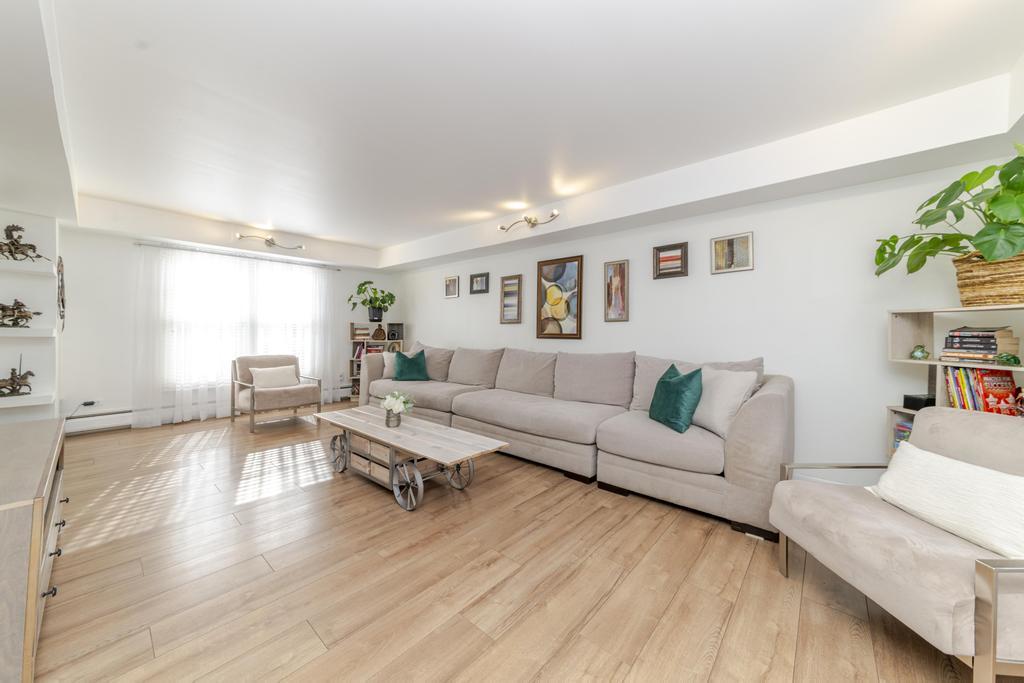 434 Gaylin Court, Bensenville, IL 60106