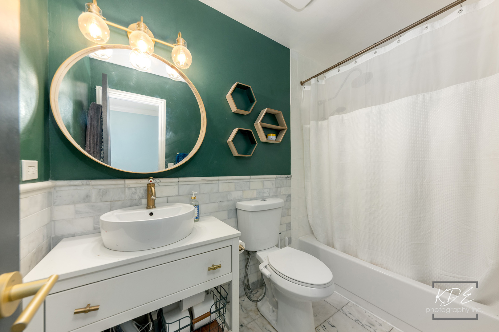 5938 Greenview Road, Lisle, IL 60532