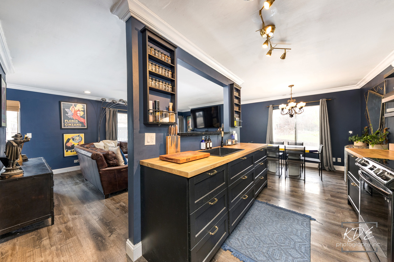 5938 Greenview Road, Lisle, IL 60532