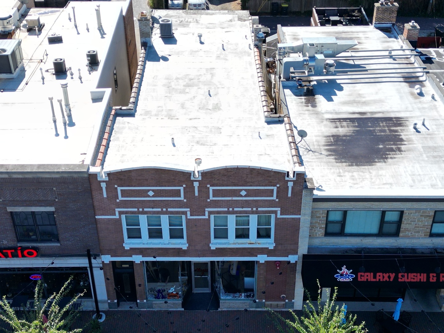 13 W Qunicy Street #2R, Westmont, IL 60559