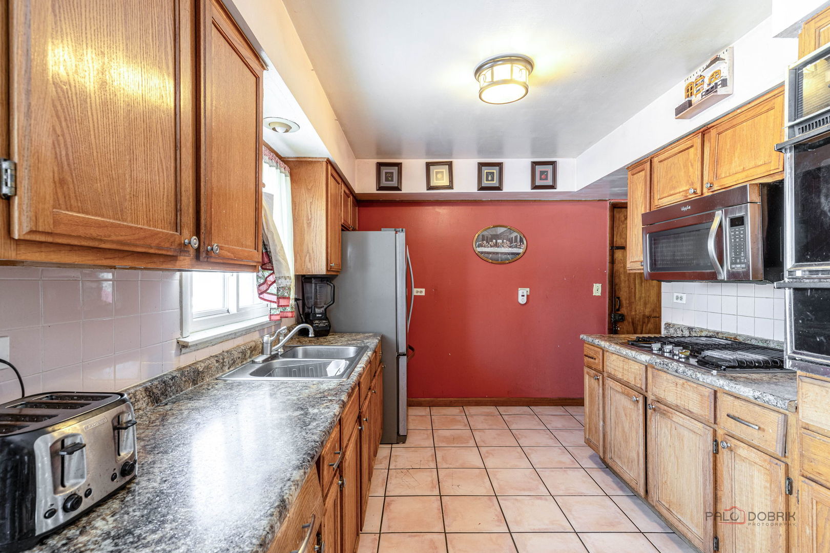 908 E Central Road, Mount Prospect, IL 60056